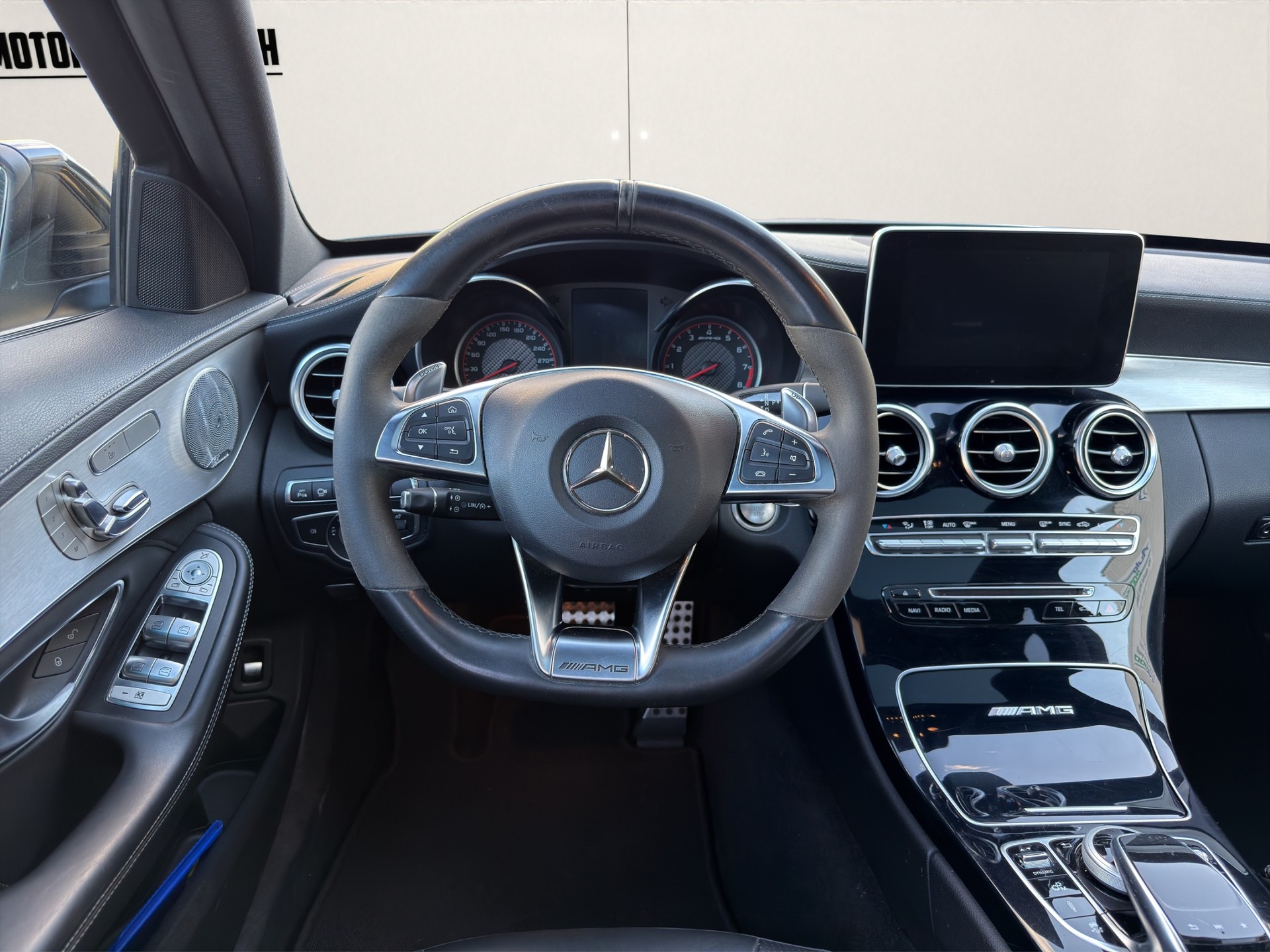 MERCEDES-BENZ C 63 S AMG Speedshift-image-10