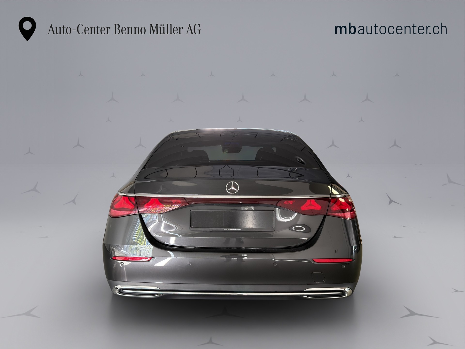 MERCEDES-BENZ E 450 Exclusive 4matic-showroom-element-3