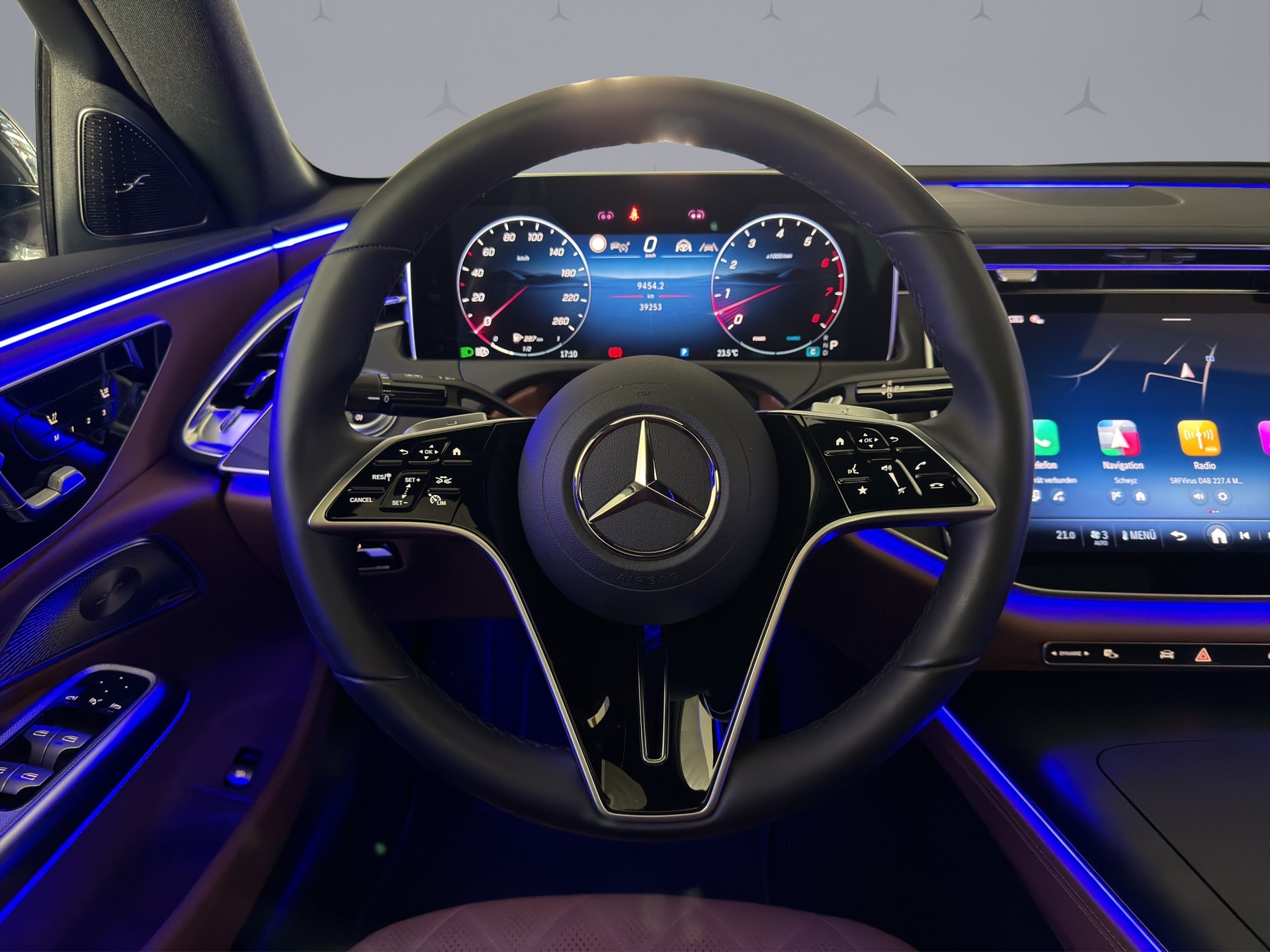 MERCEDES-BENZ E 450 Exclusive 4matic-image-10