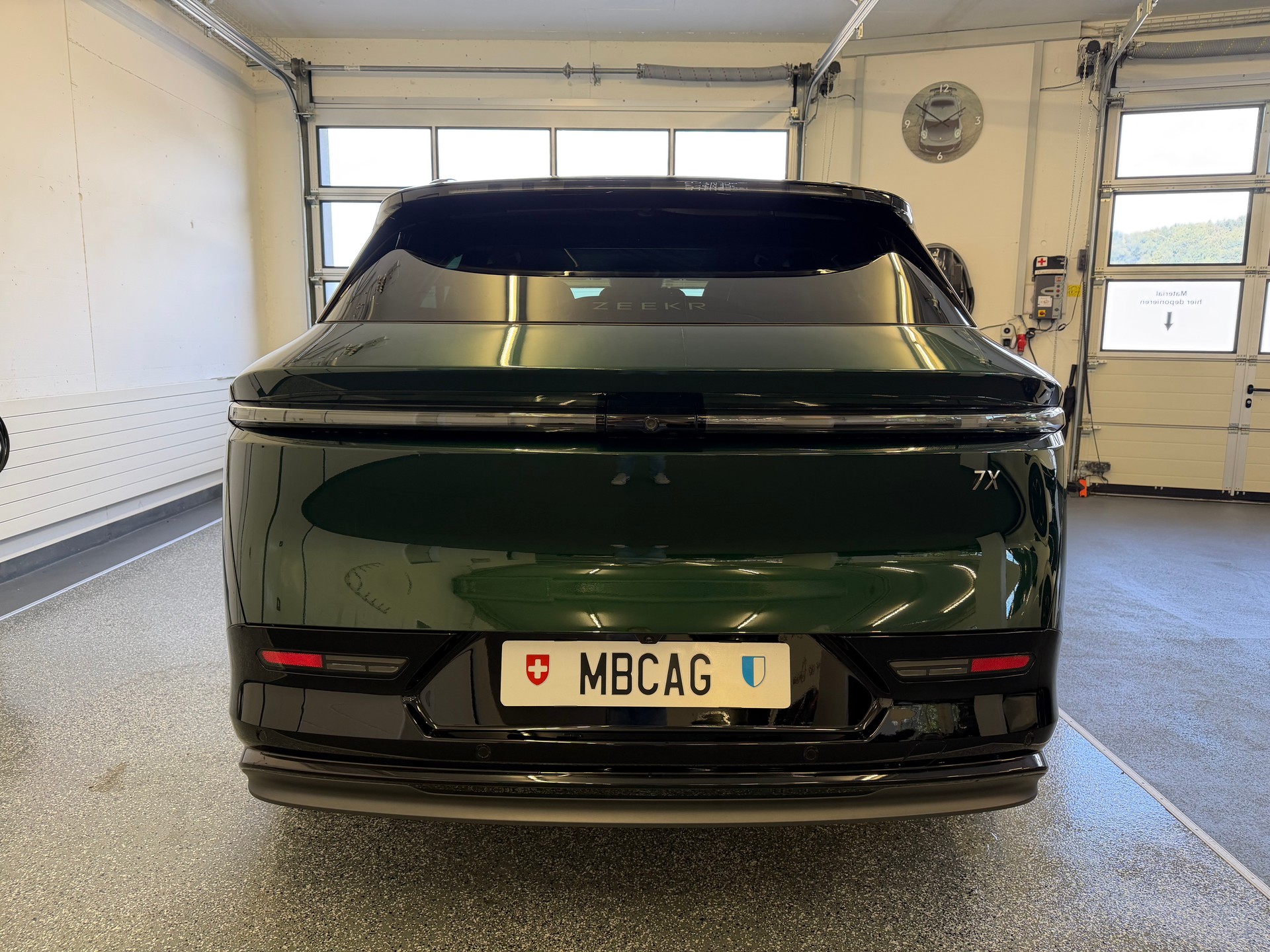 ZEEKR 7X 100kWh Privilege AWD, Comfort & Cockpitpaket, "Forest Green" 10J / 200'000km Werksgarantie-image-8