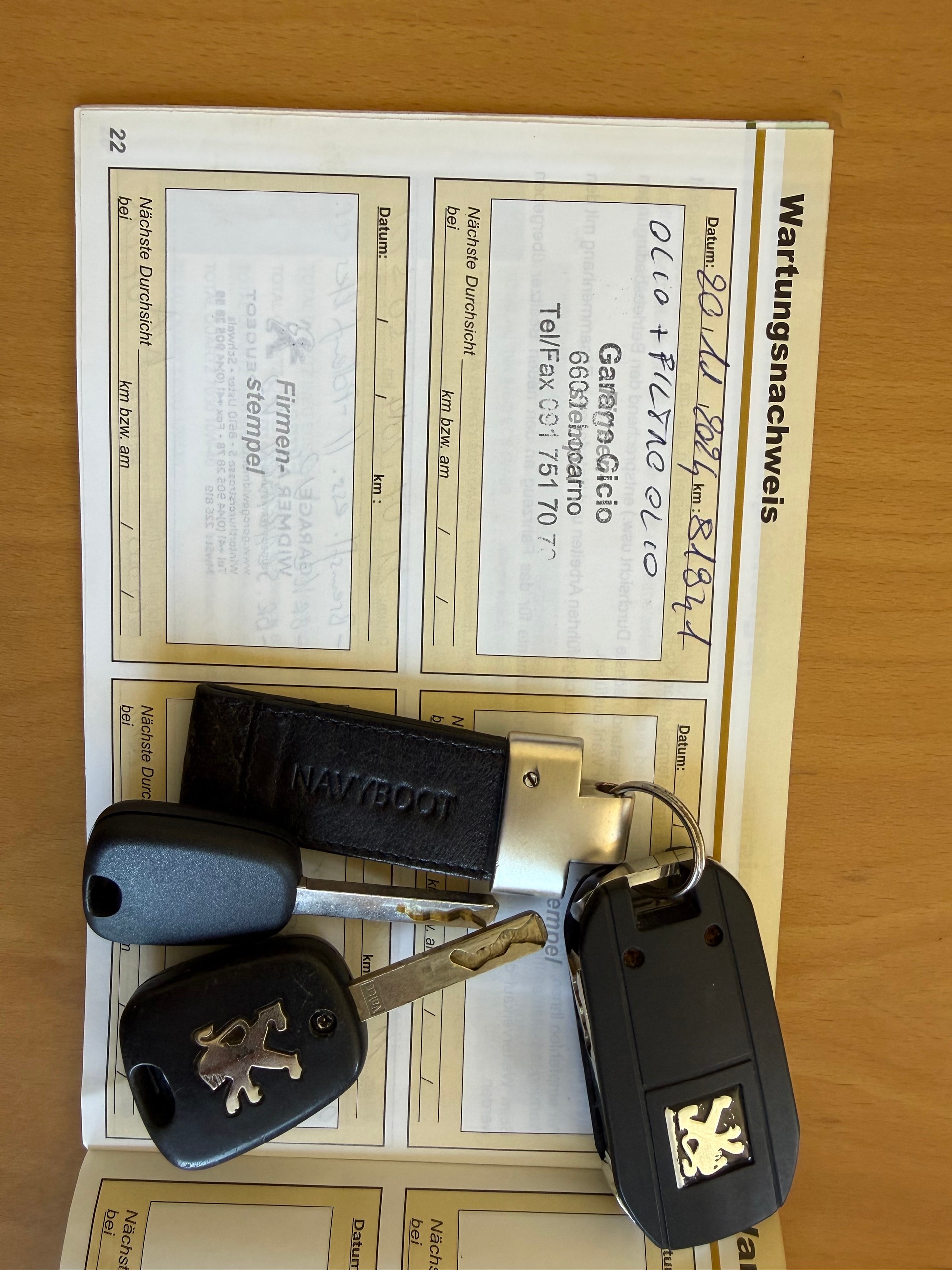 PEUGEOT 107 1.0 City Move 2-Tronic-image-12