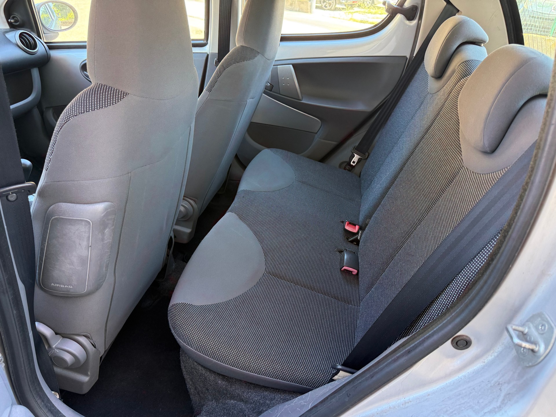PEUGEOT 107 1.0 City Move 2-Tronic-image-8