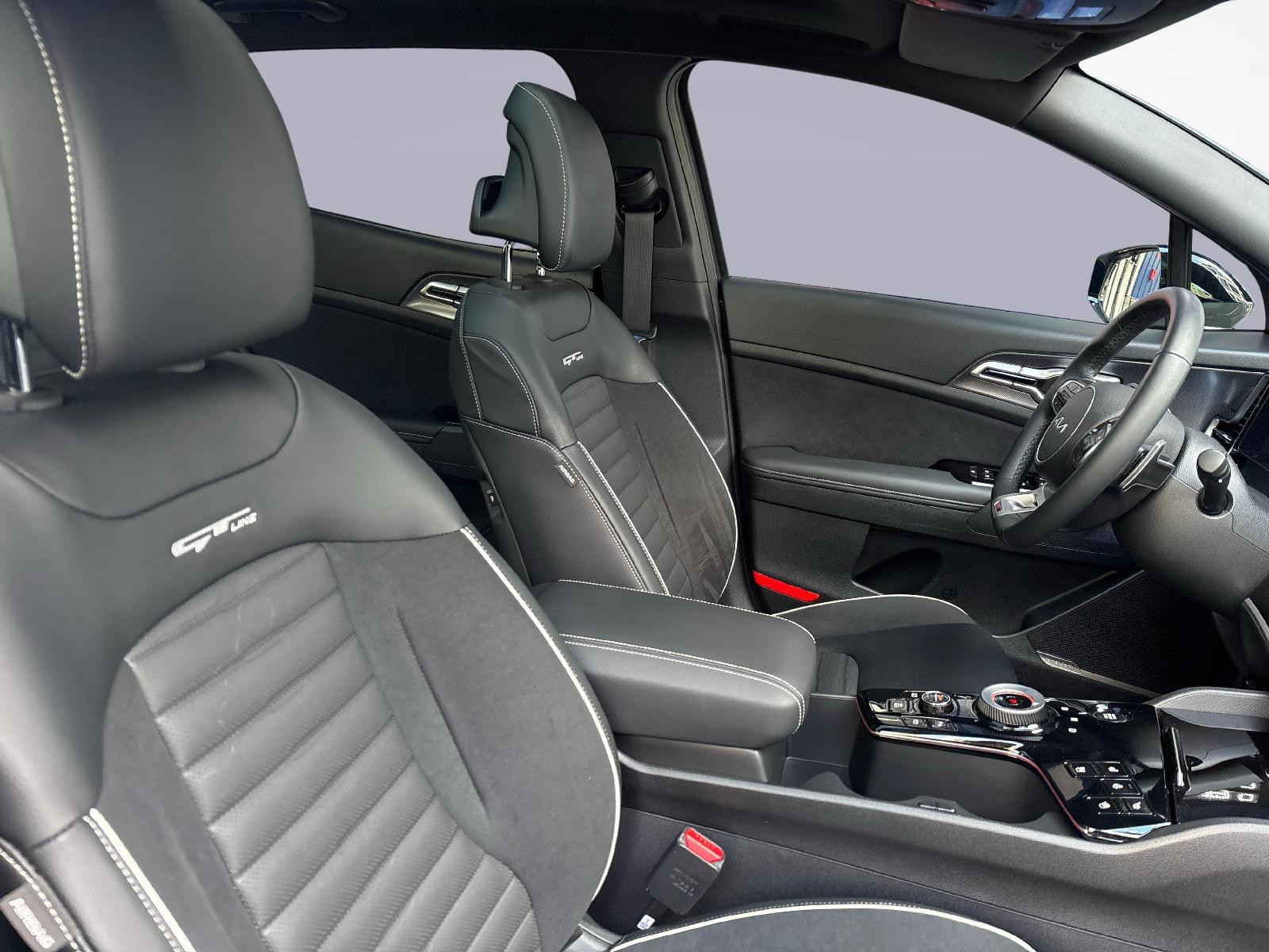 KIA Sportage 1.6 T-GDi PHEV GT-Line-image-9