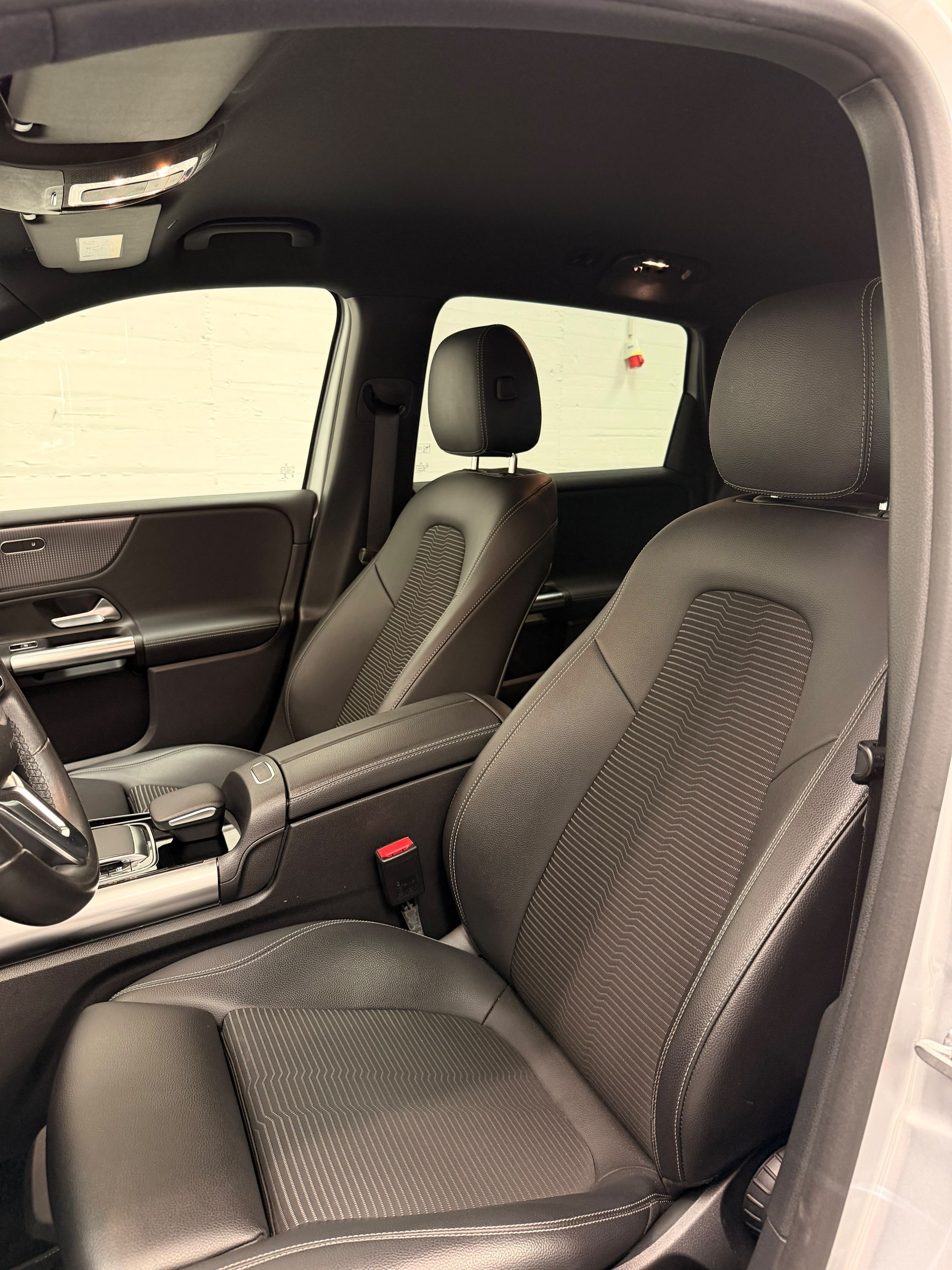 MERCEDES-BENZ B 220 4Matic Progressive 7G-DCT-image-12
