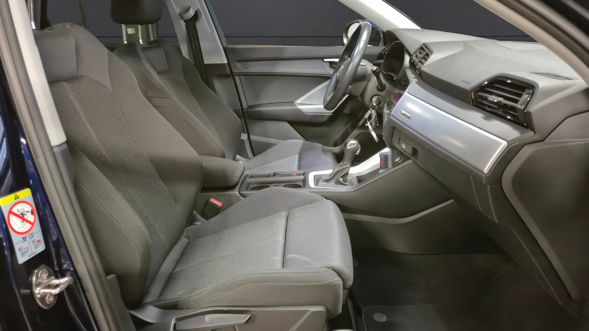AUDI Q3 45 TFSI e S-tronic-image-18