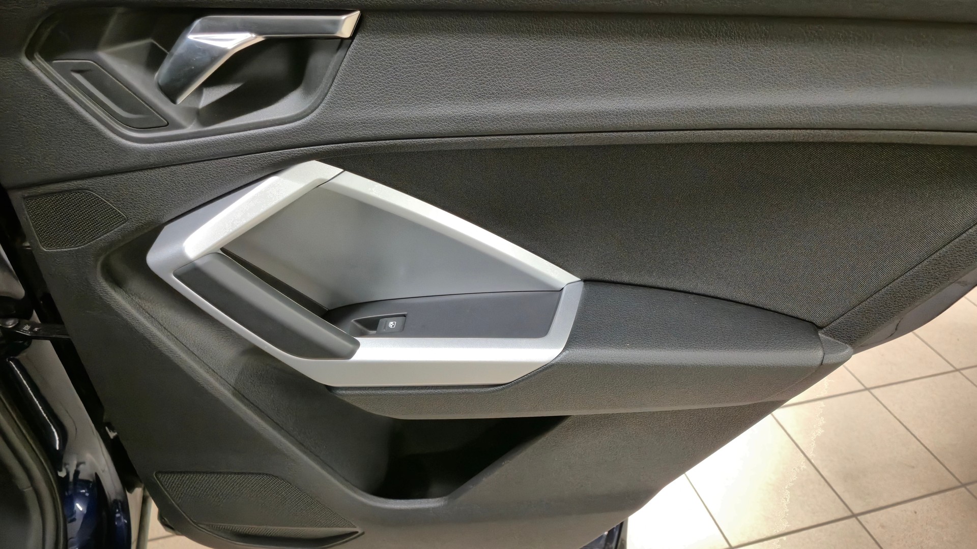AUDI Q3 45 TFSI e S-tronic-image-15