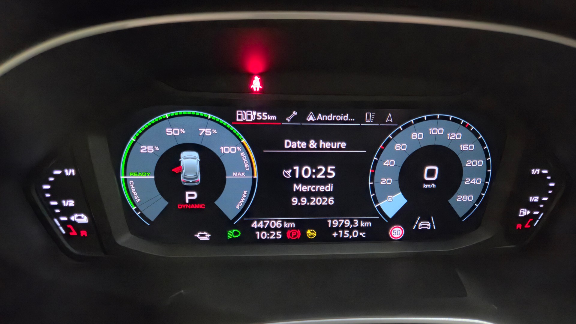 AUDI Q3 45 TFSI e S-tronic-image-10