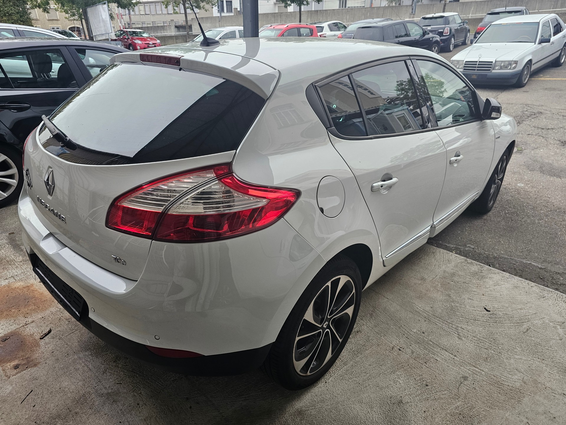 RENAULT Mégane 1.2 16V Turbo Swiss Edition EDC-image-5