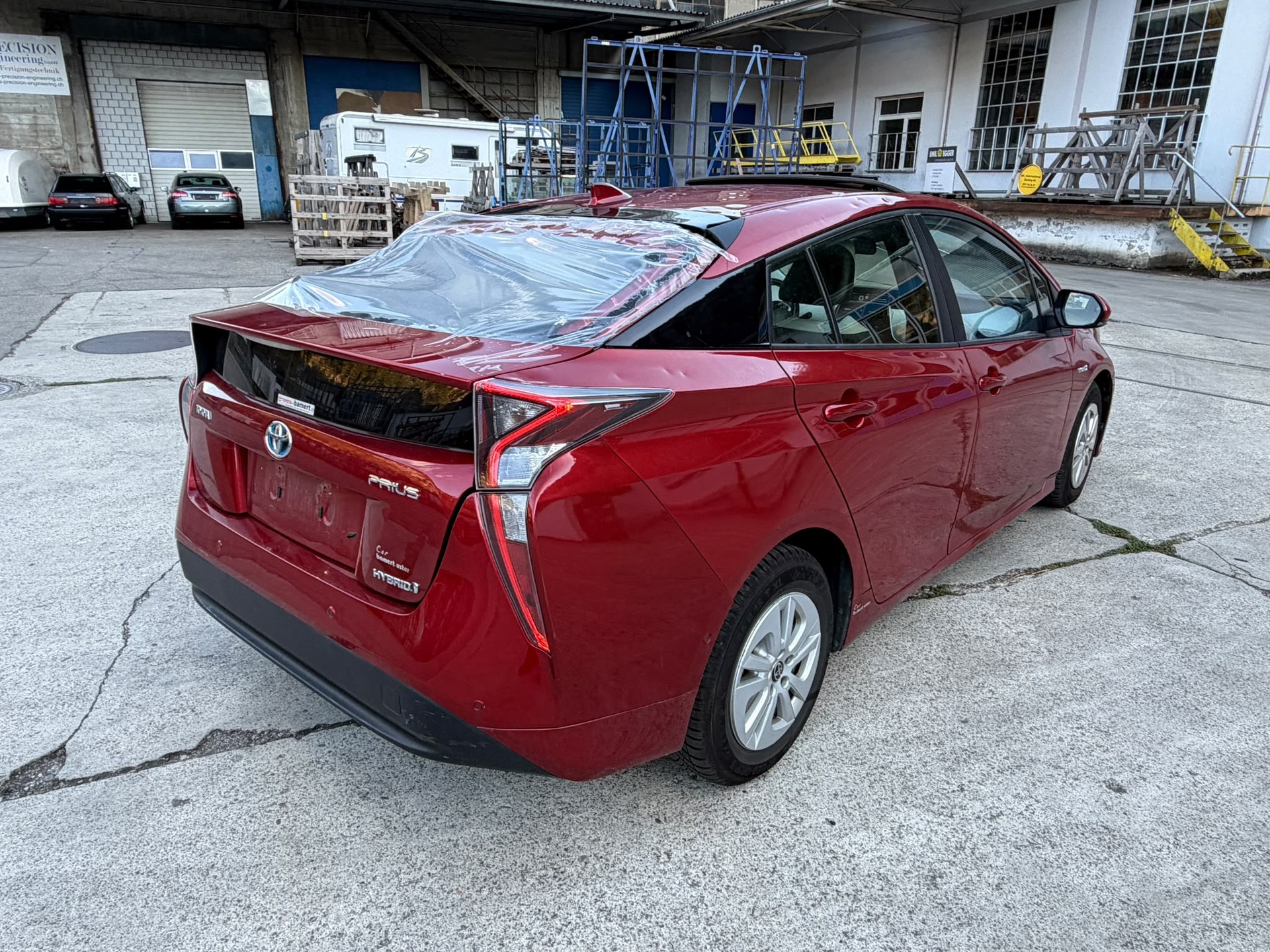 TOYOTA Prius 1.8 VVT-i HSD Sol-image-3