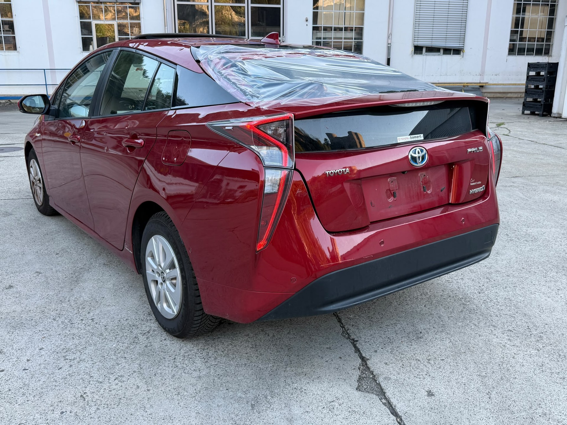 TOYOTA Prius 1.8 VVT-i HSD Sol-image-2