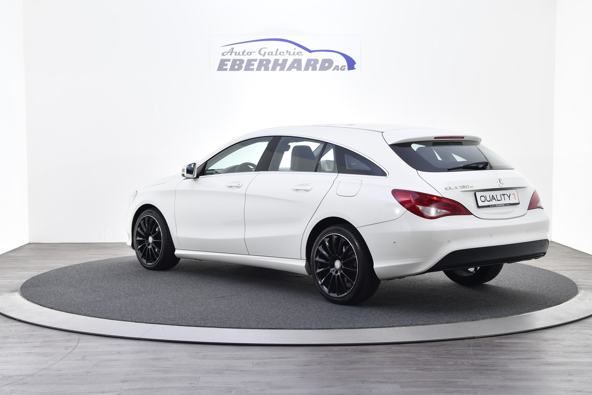 MERCEDES-BENZ CLA Shooting Brake 180 d Edition 7G-DCT-image-2