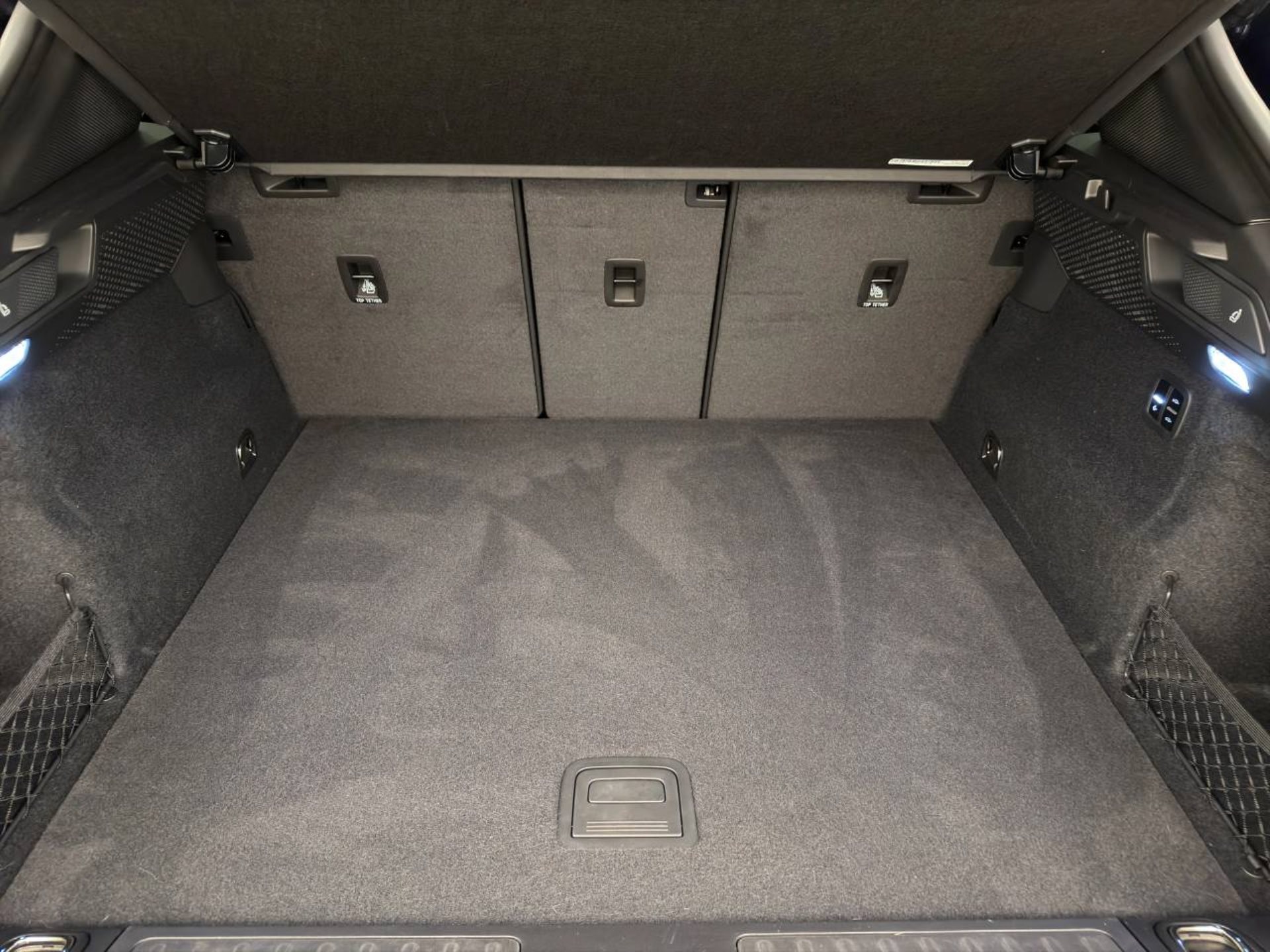PORSCHE Macan 4-image-19