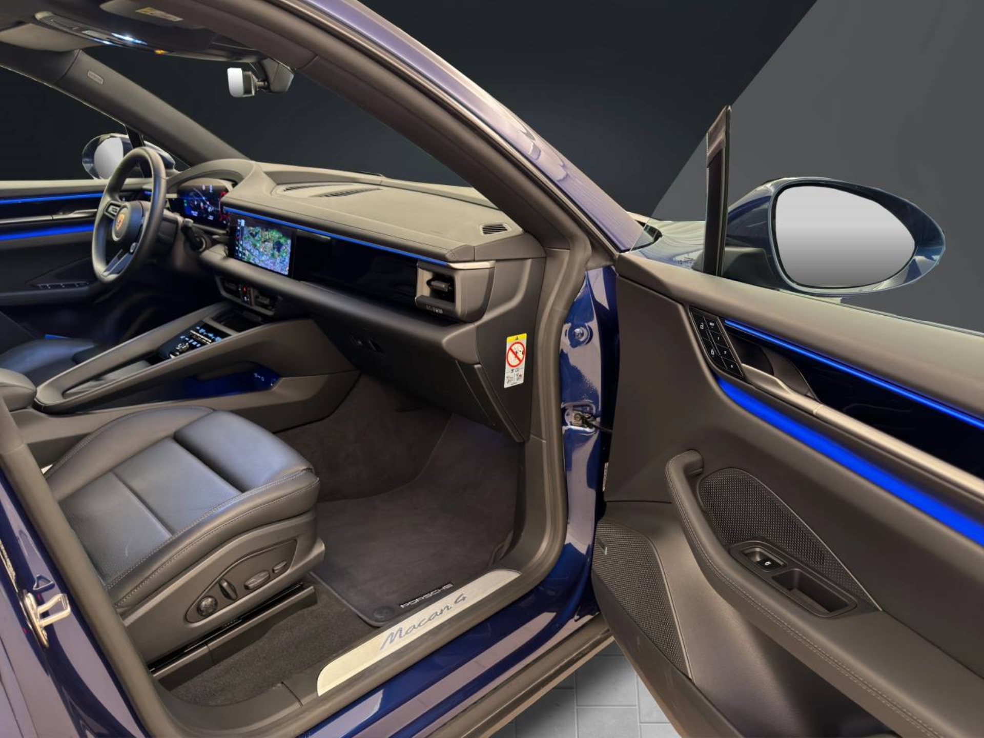 PORSCHE Macan 4-image-17