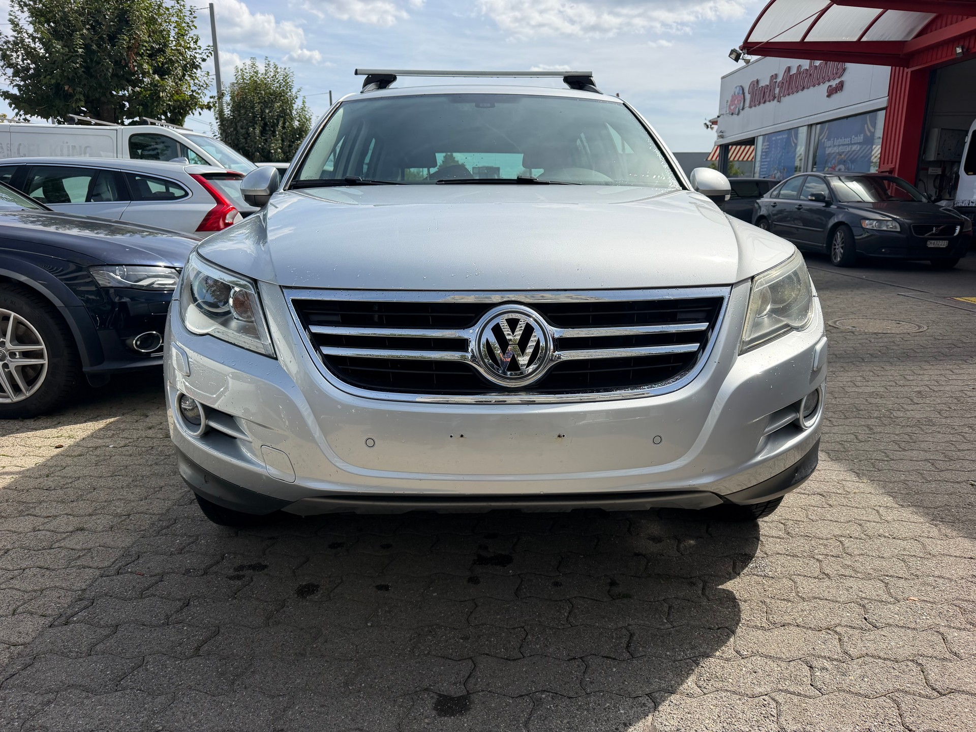 VW Tiguan 2.0 TSI Track&Field Tiptronic-image-2