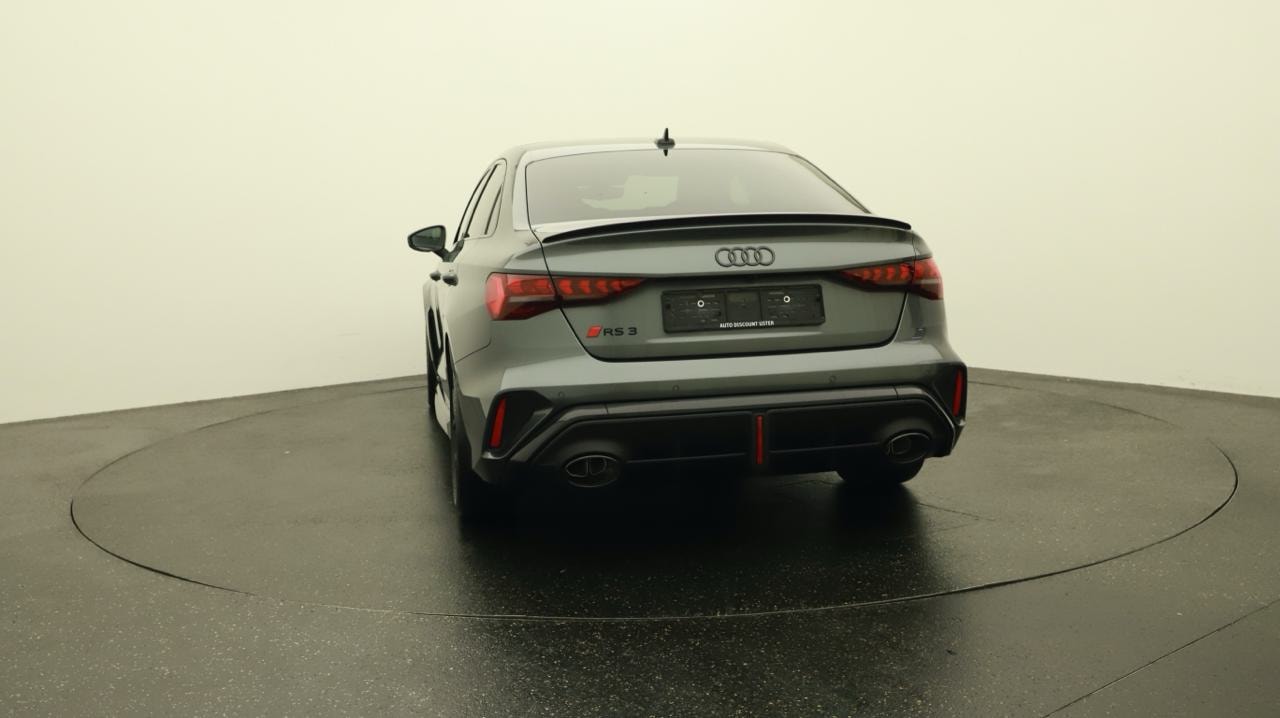 AUDI RS3 Limousine 2.5 TSI quattro S-tronic-image-3