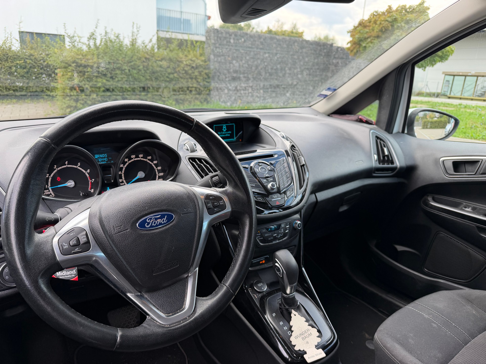 FORD B-Max 1.6 Ti-VCT Titanium PowerShift-image-5