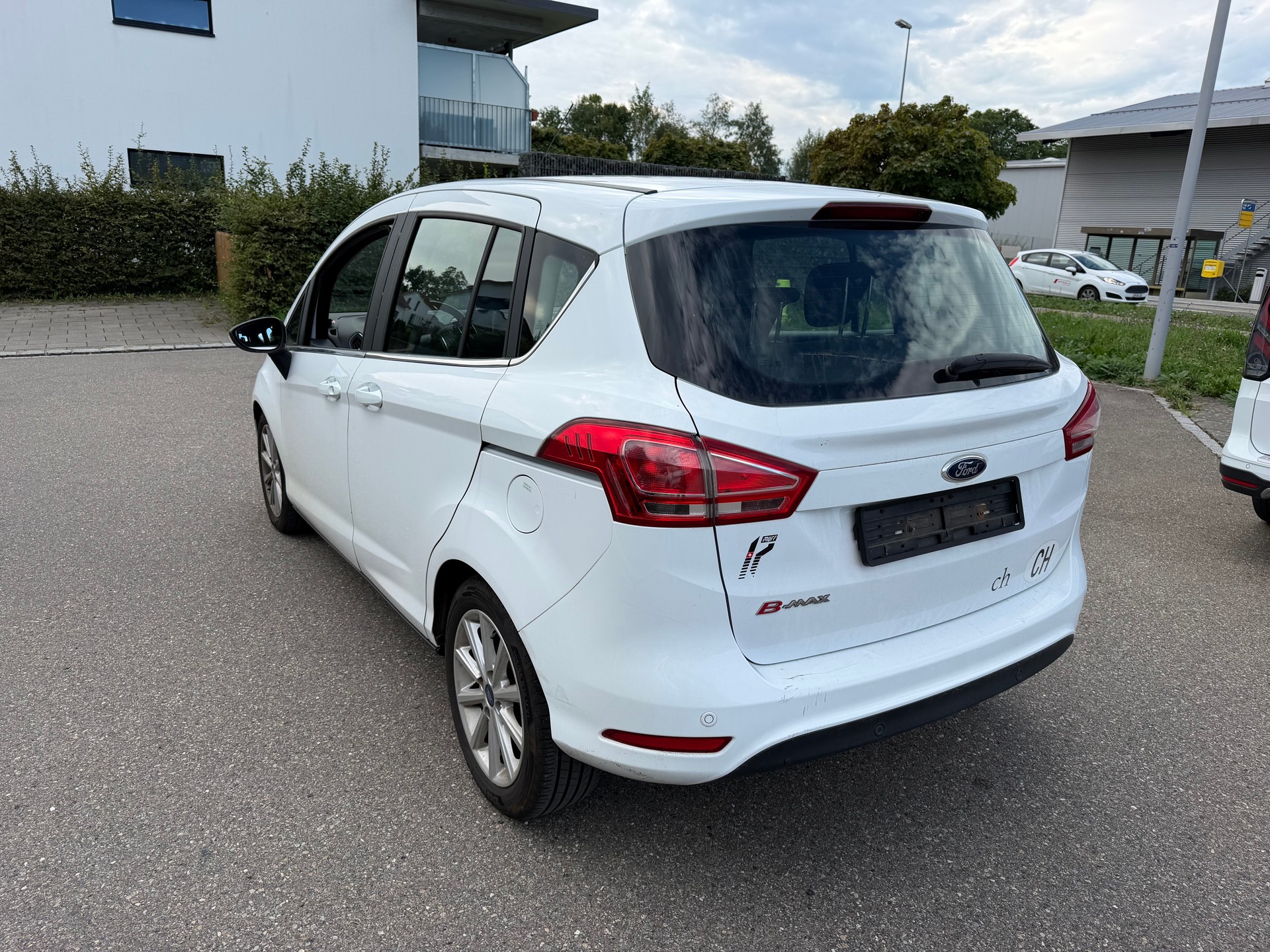 FORD B-Max 1.6 Ti-VCT Titanium PowerShift-image-7