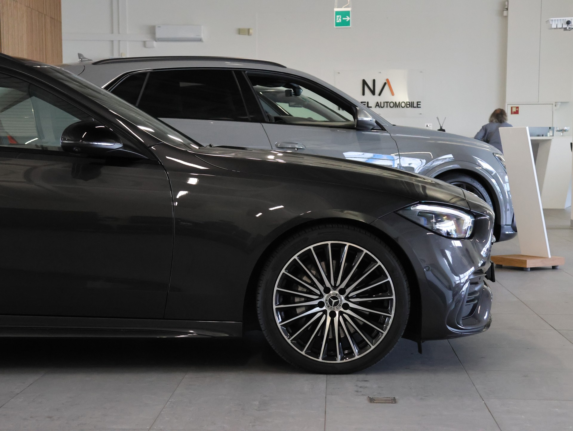 MERCEDES-BENZ C 300 T 4Matic AMG Line-image-8
