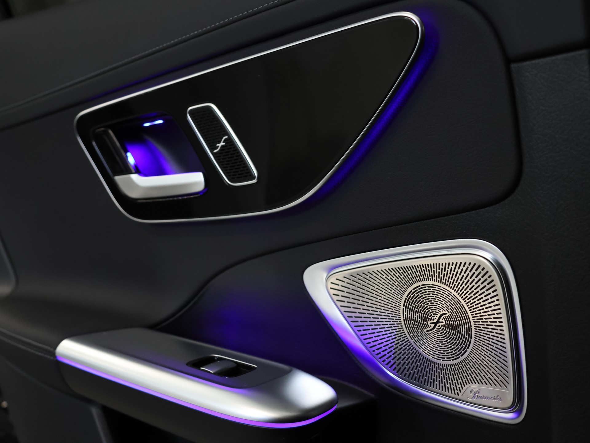 MERCEDES-BENZ C 300 T 4Matic AMG Line-image-35
