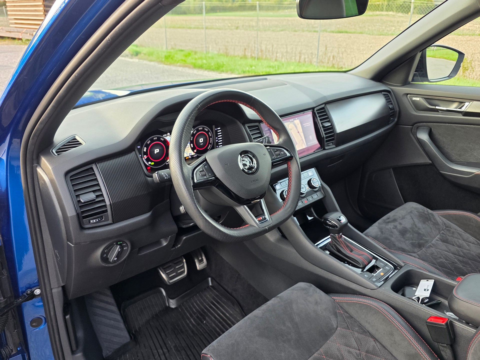 SKODA Kodiaq 2.0 Bi-TDI SCR RS 4x4 DSG / Neu ab Mfk. / AHK 2500kg-image-11