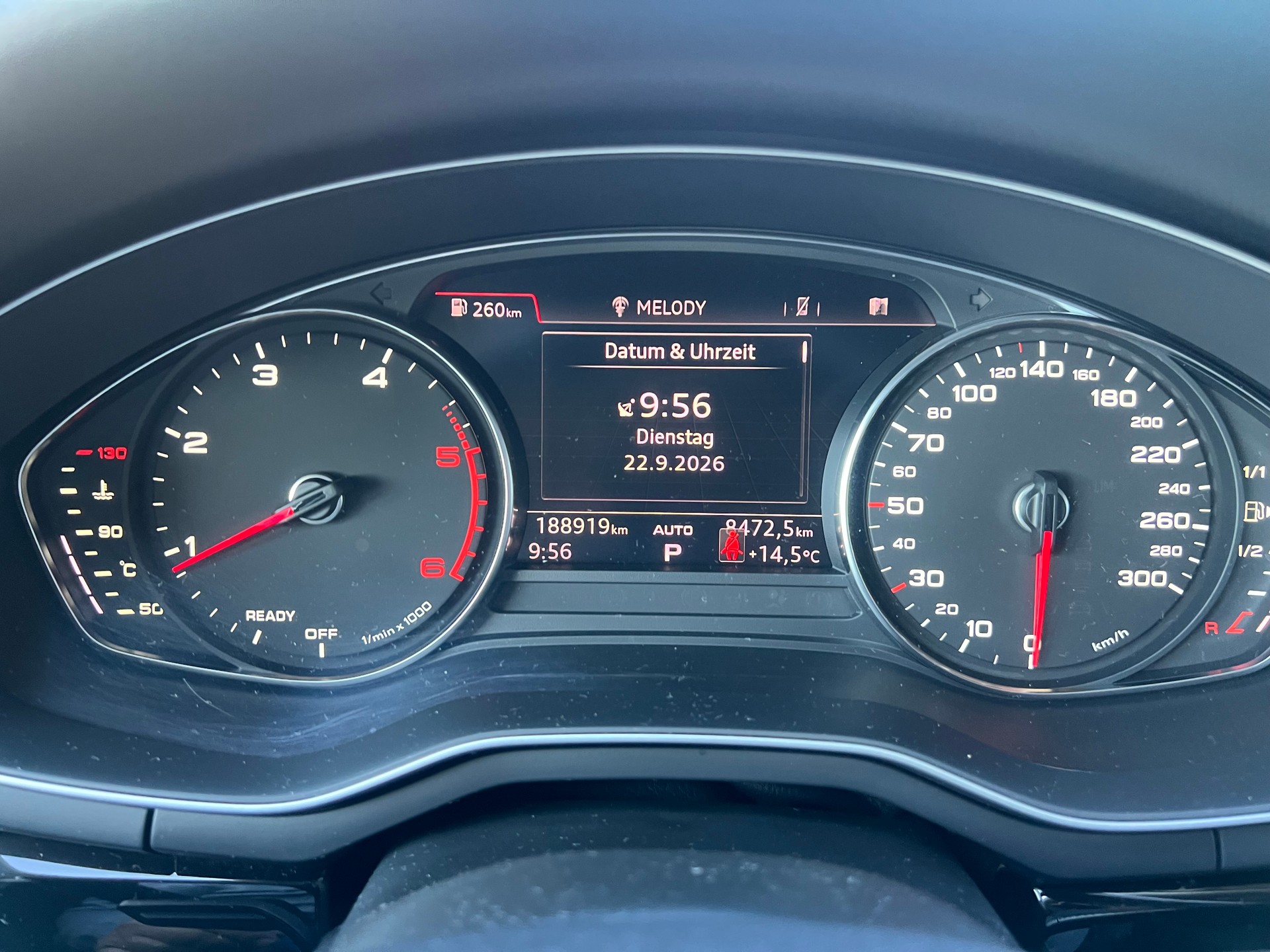 AUDI A4 Avant 2.0 TDI quattro S-tronic-image-18