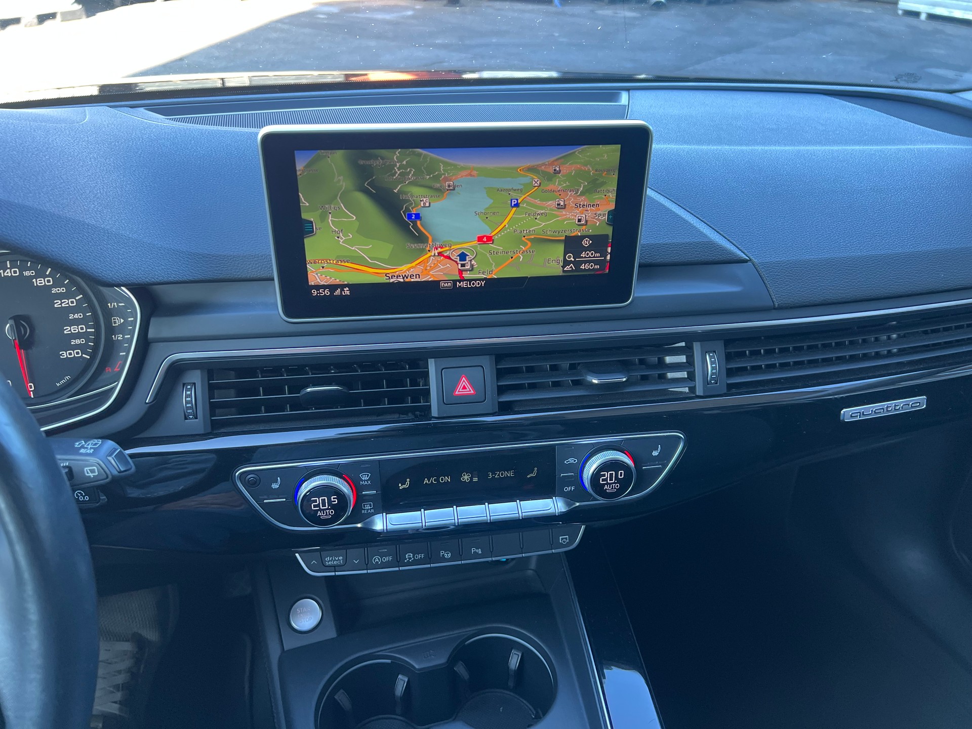 AUDI A4 Avant 2.0 TDI quattro S-tronic-image-19