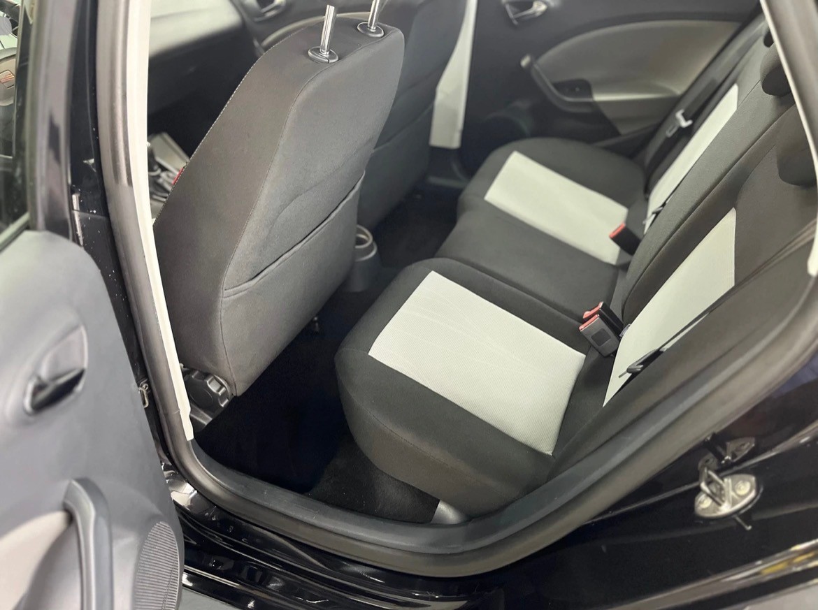 SEAT Ibiza 1.4 Style-image-10