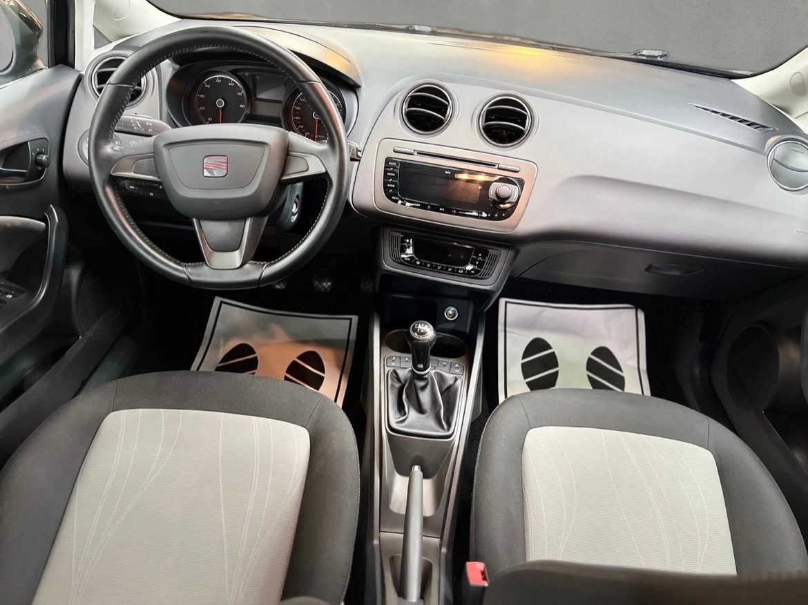 SEAT Ibiza 1.4 Style-image-12