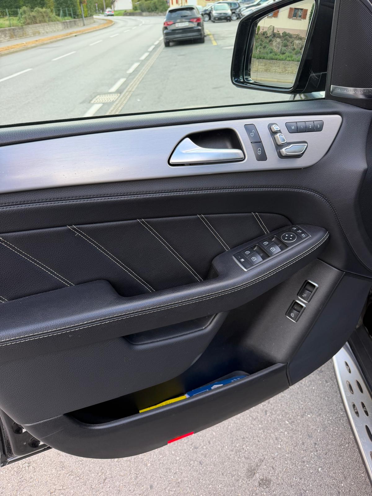 MERCEDES-BENZ GLE Coupé 63 AMG 4Matic Speedshift-image-14