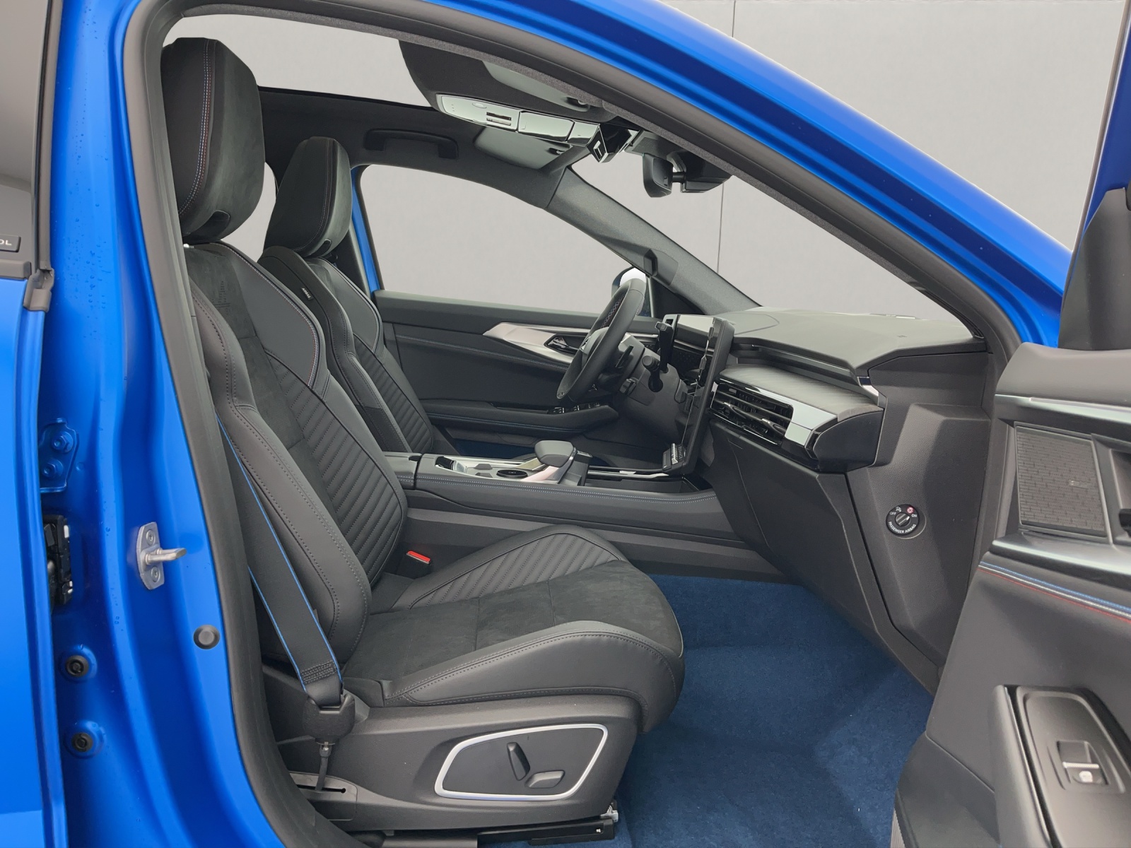 RENAULT Rafale 1.2 E-Tech Plug-in Atelier Alpine-image-15