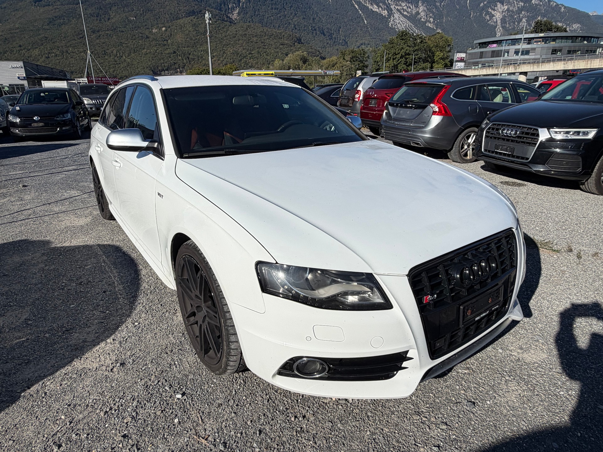 AUDI S4 Avant 3.0 TFSI quattro-image-2