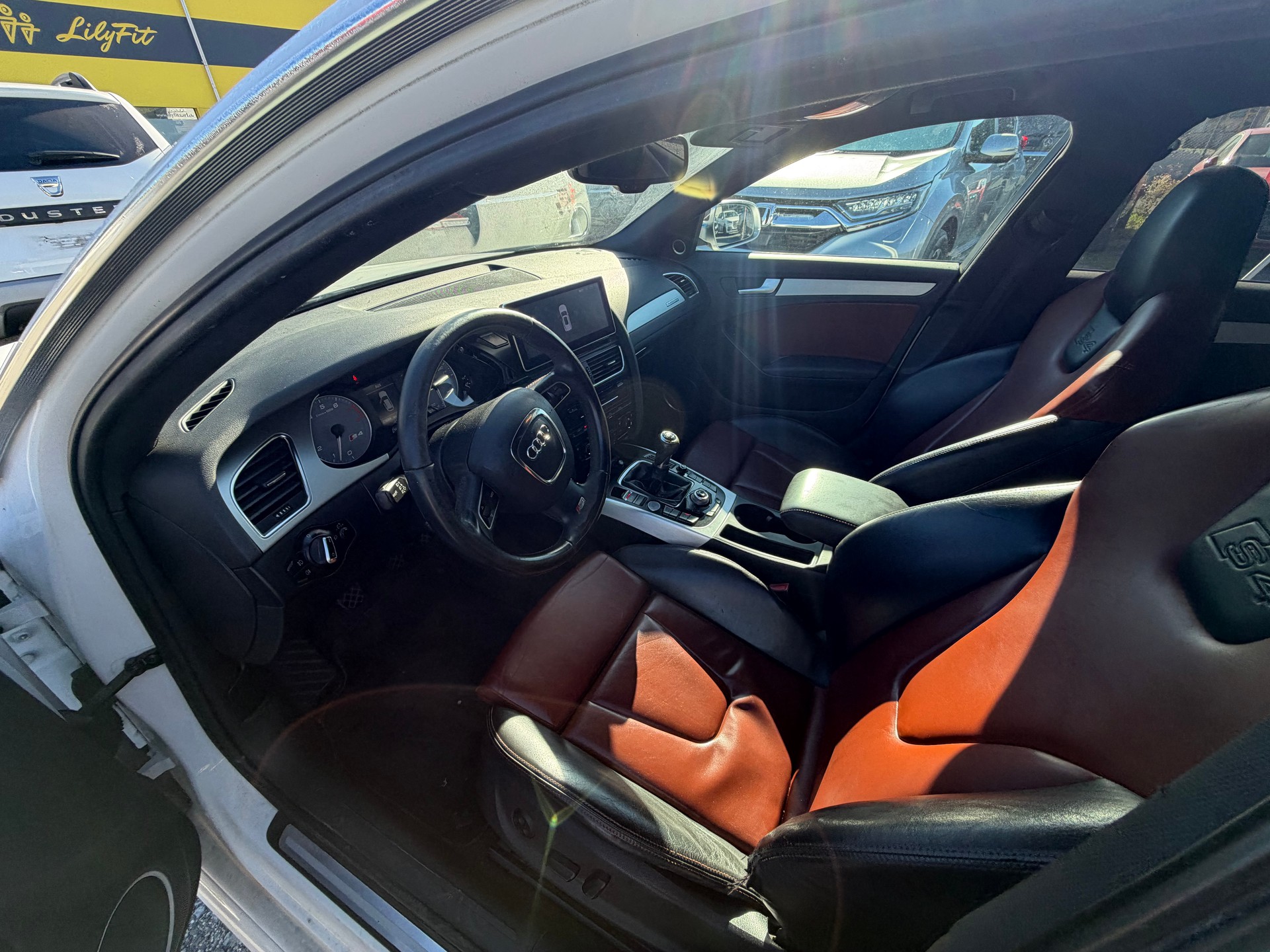 AUDI S4 Avant 3.0 TFSI quattro-image-8