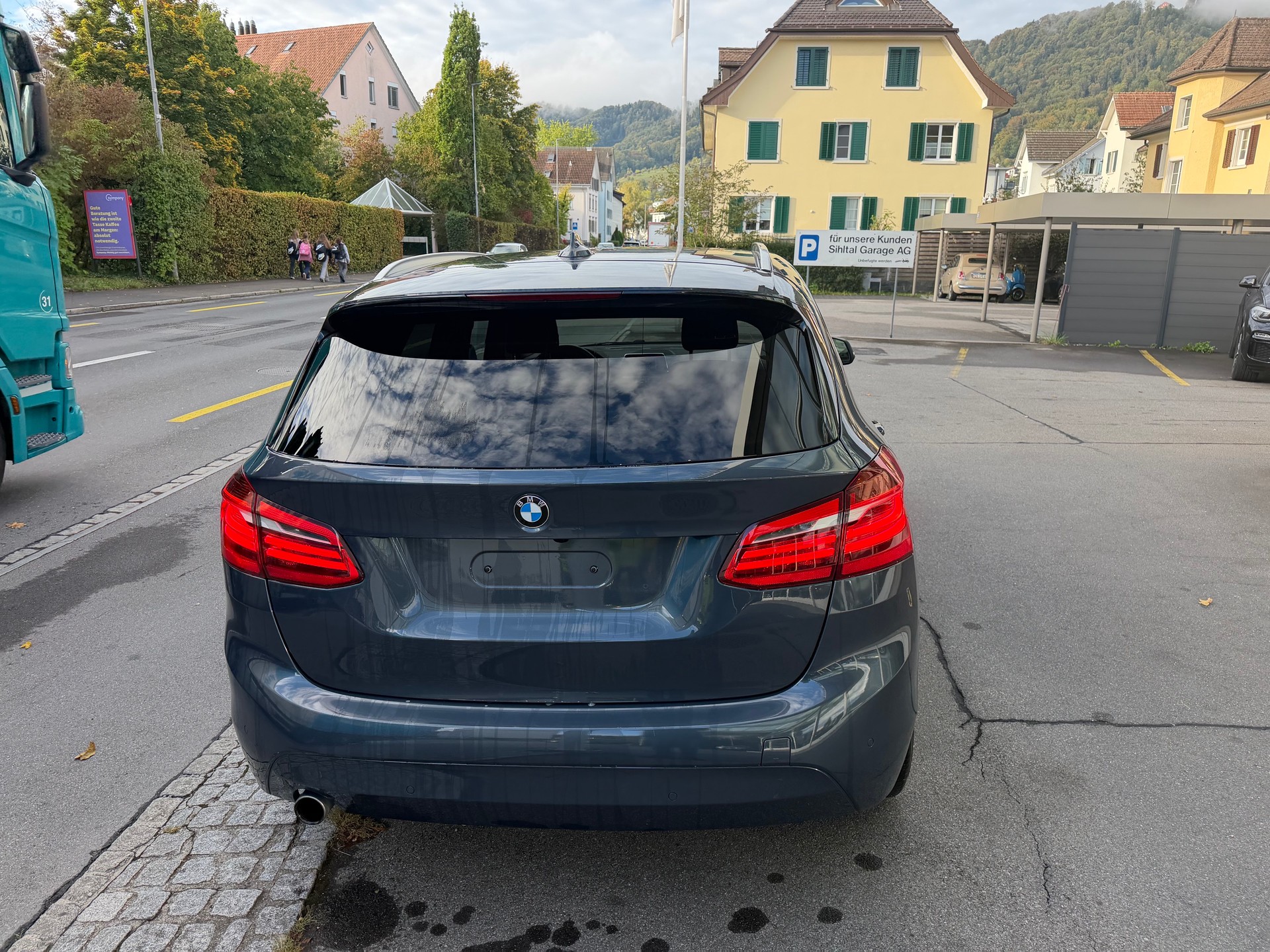 BMW 218d xDrive Active Tourer Sport Line Steptronic-image-4