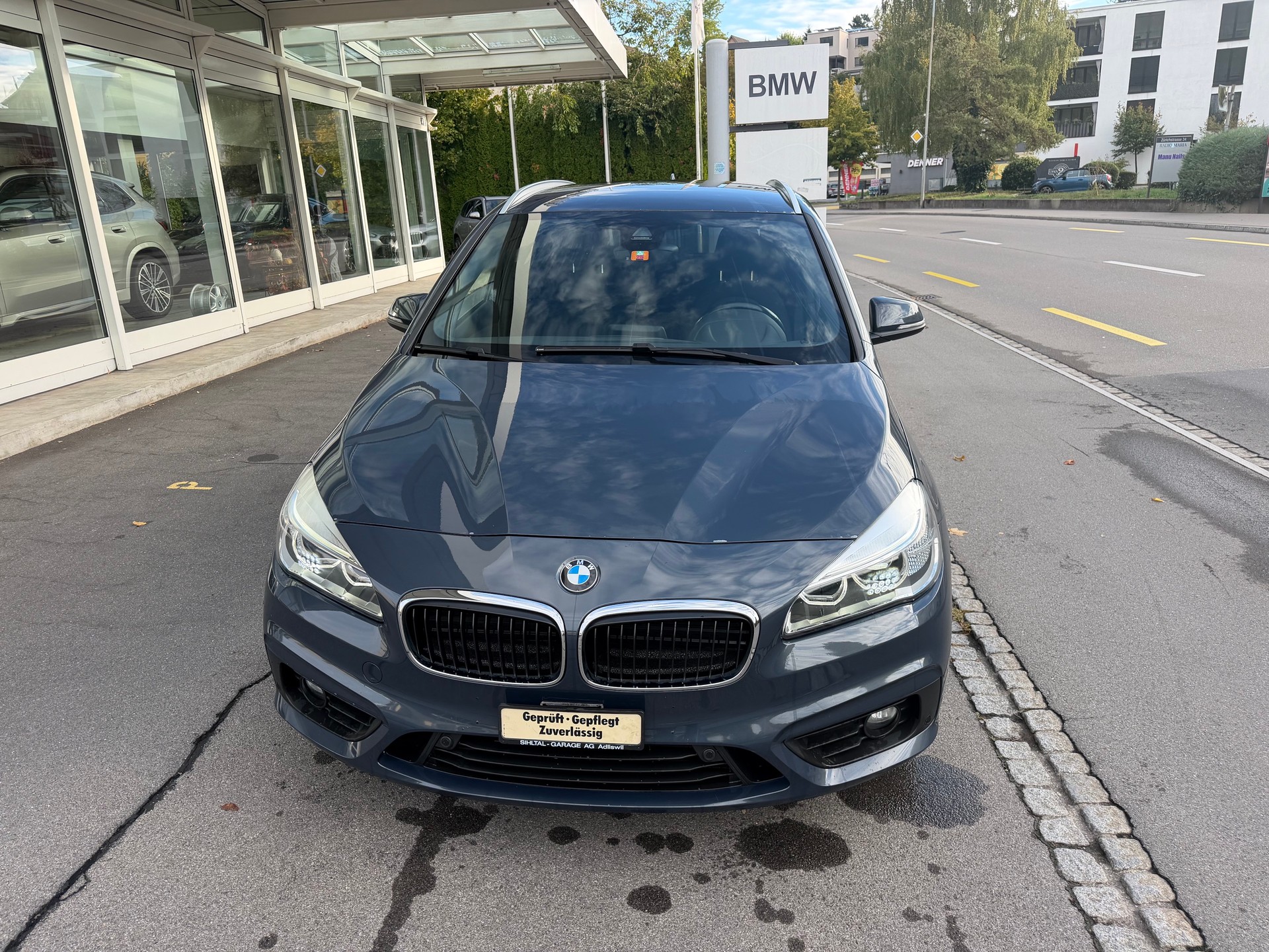 BMW 218d xDrive Active Tourer Sport Line Steptronic-image-1