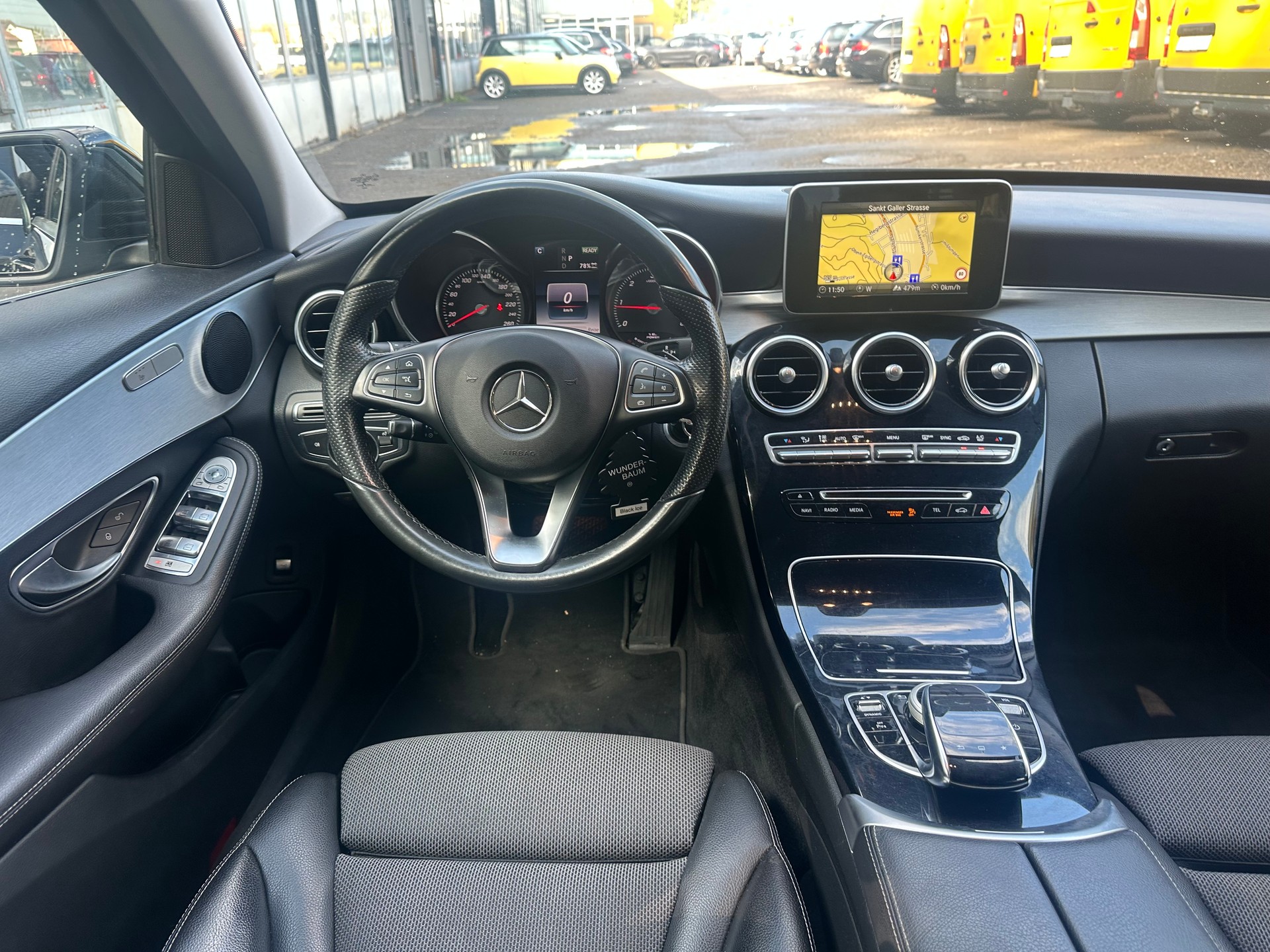 MERCEDES-BENZ C 300 BlueTEC Hybrid 7G-Tronic-image-8