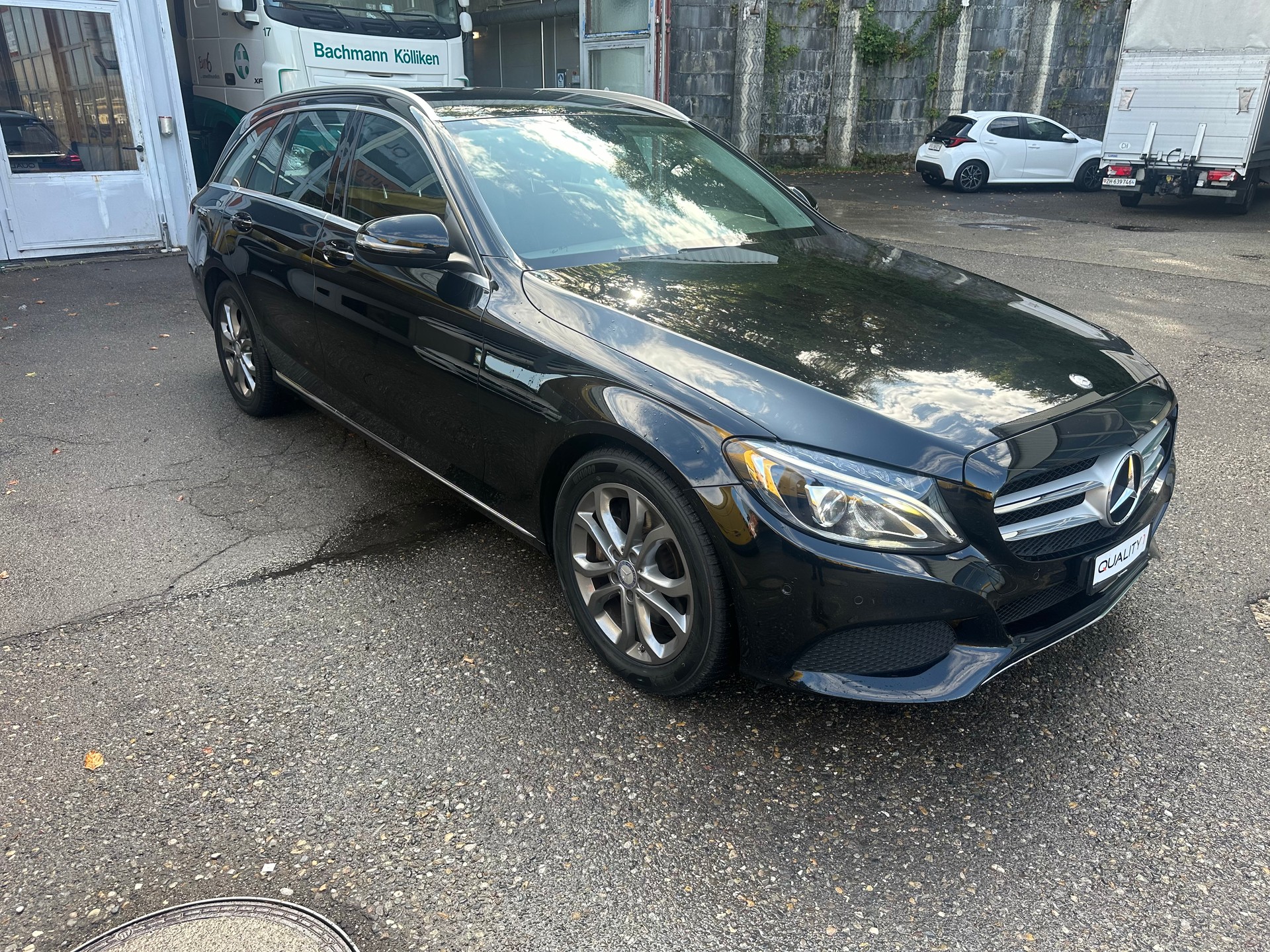 MERCEDES-BENZ C 300 BlueTEC Hybrid 7G-Tronic-image-2