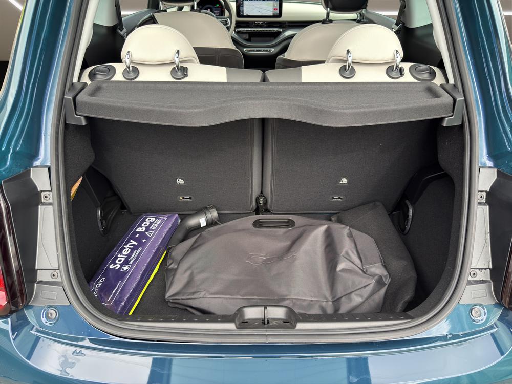 FIAT 500 Cabrio La Prima-image-14