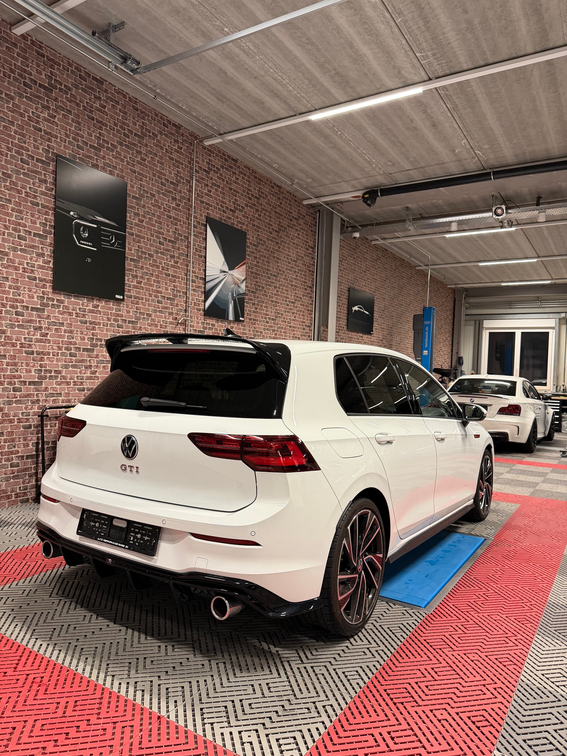 VW Golf 2.0 TSI GTI DSG-image-5