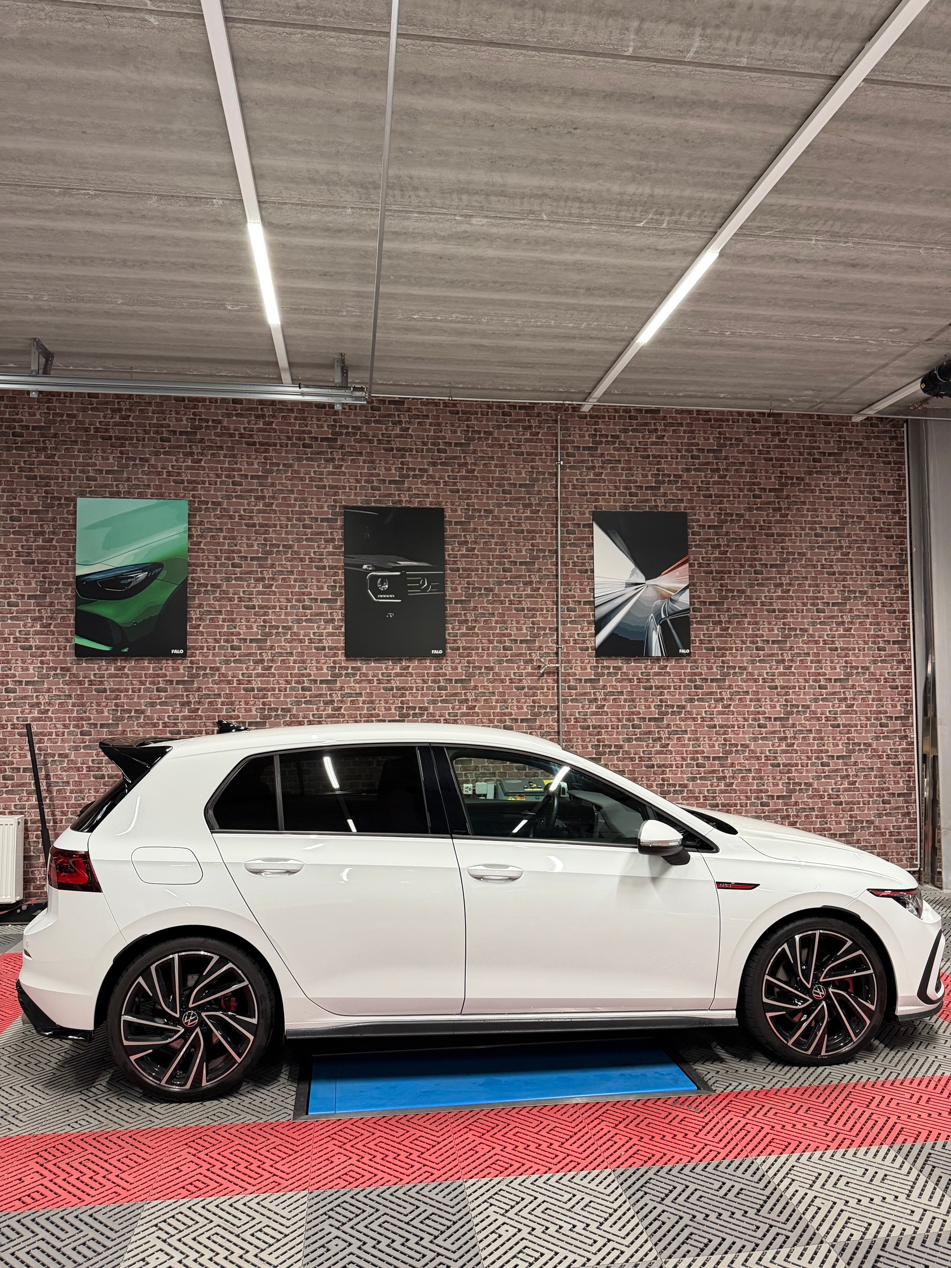 VW Golf 2.0 TSI GTI DSG-image-4