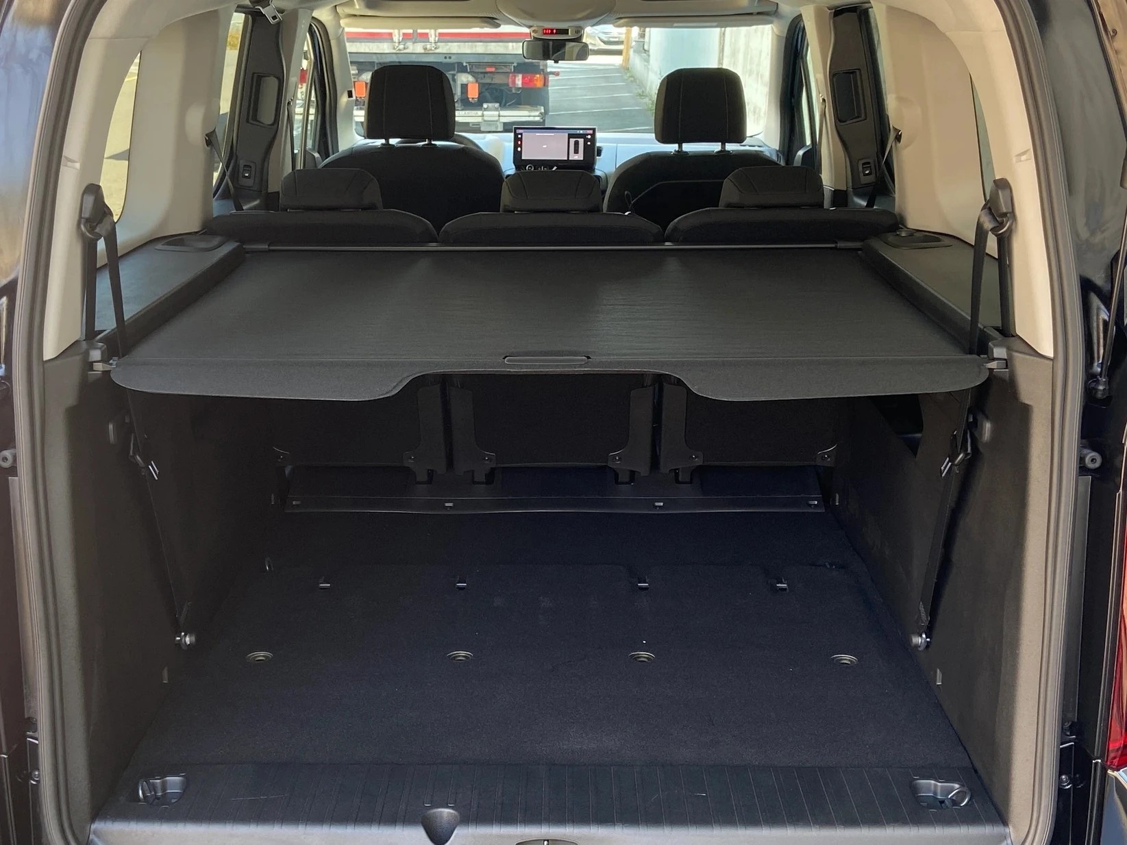 FIAT Qubo L 1.5 D La Prima 7-Sitzer-image-12