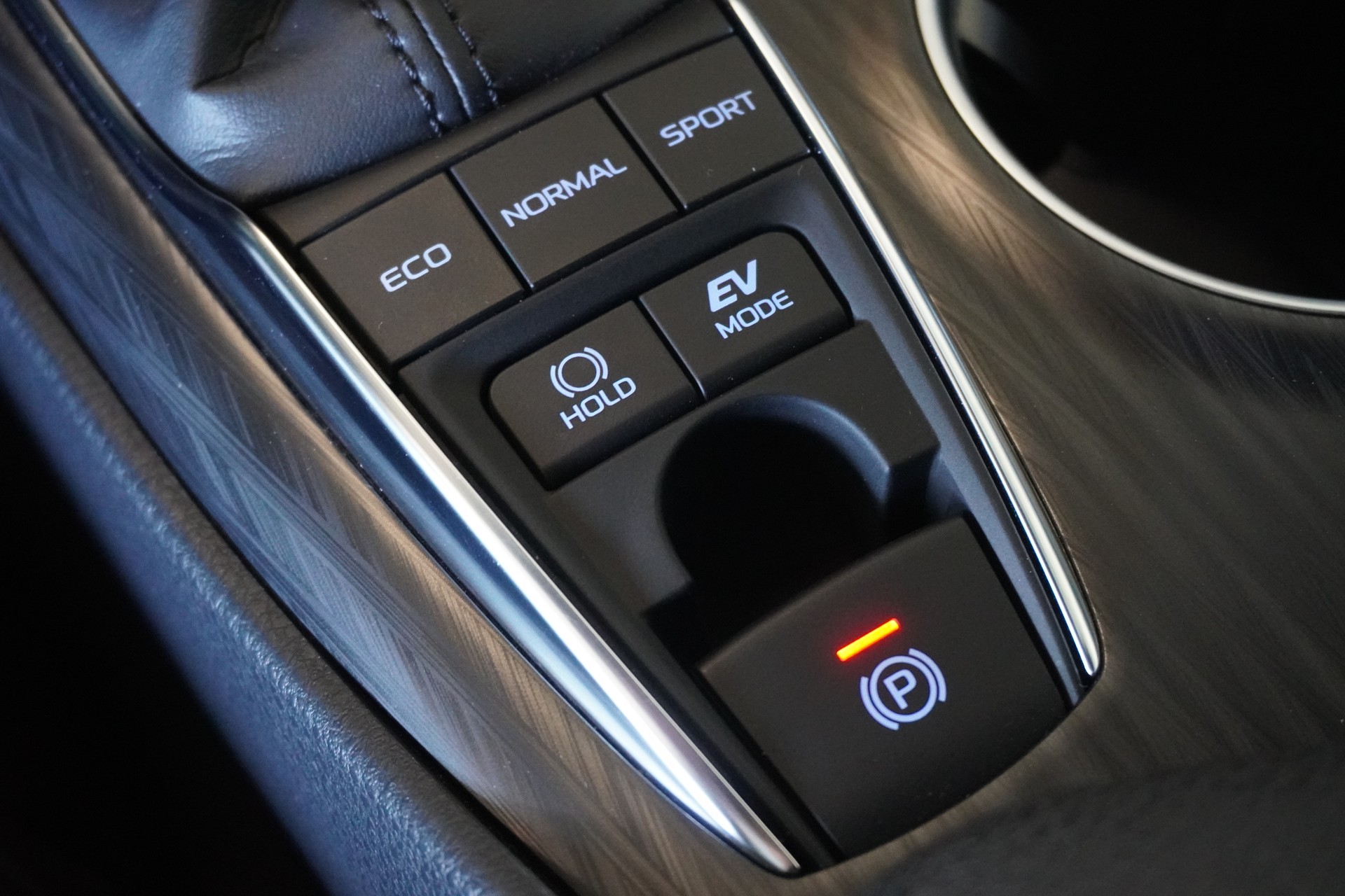 TOYOTA Camry 2.5 HSD e-CVT Premium-image-15