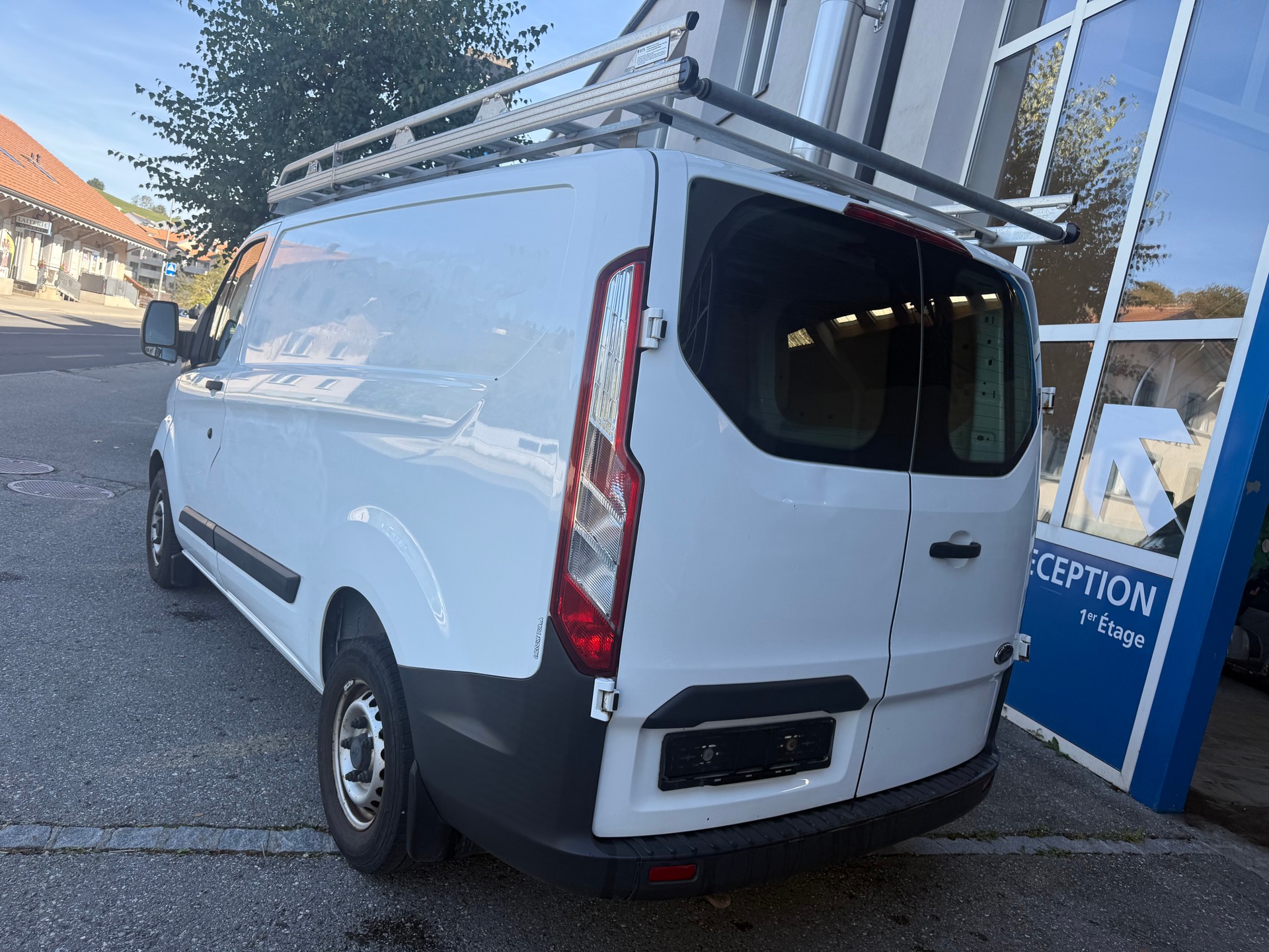 FORD Transit Custom Van 250 L1H1 Startup-image-5