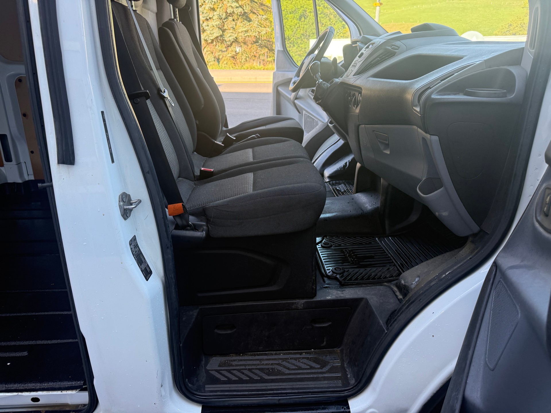 FORD Transit Custom Van 250 L1H1 Startup-image-9