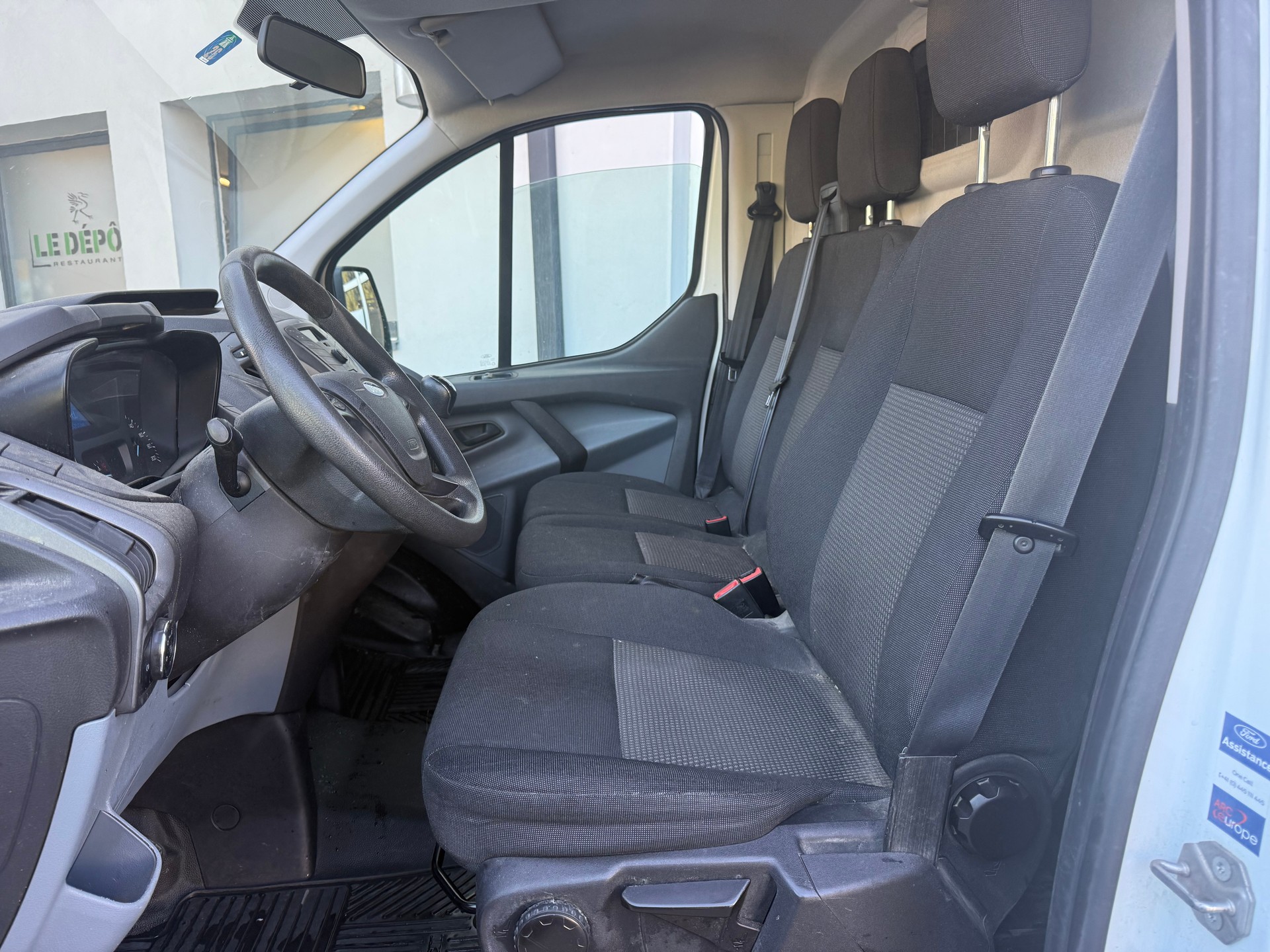 FORD Transit Custom Van 250 L1H1 Startup-image-7