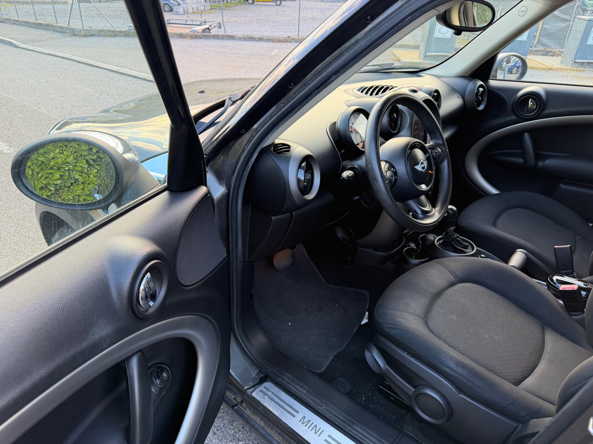MINI Countryman Cooper D ALL4 Steptronic-image-5