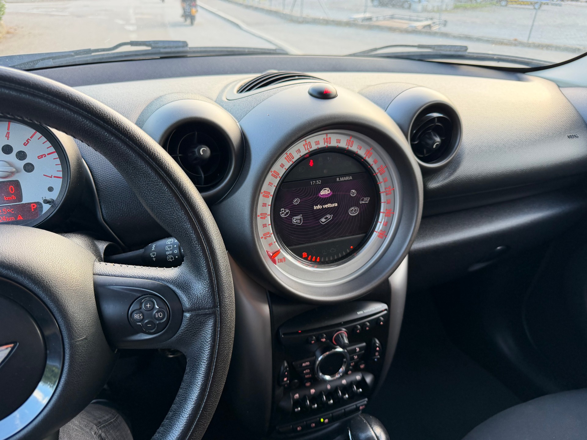 MINI Countryman Cooper D ALL4 Steptronic-image-10