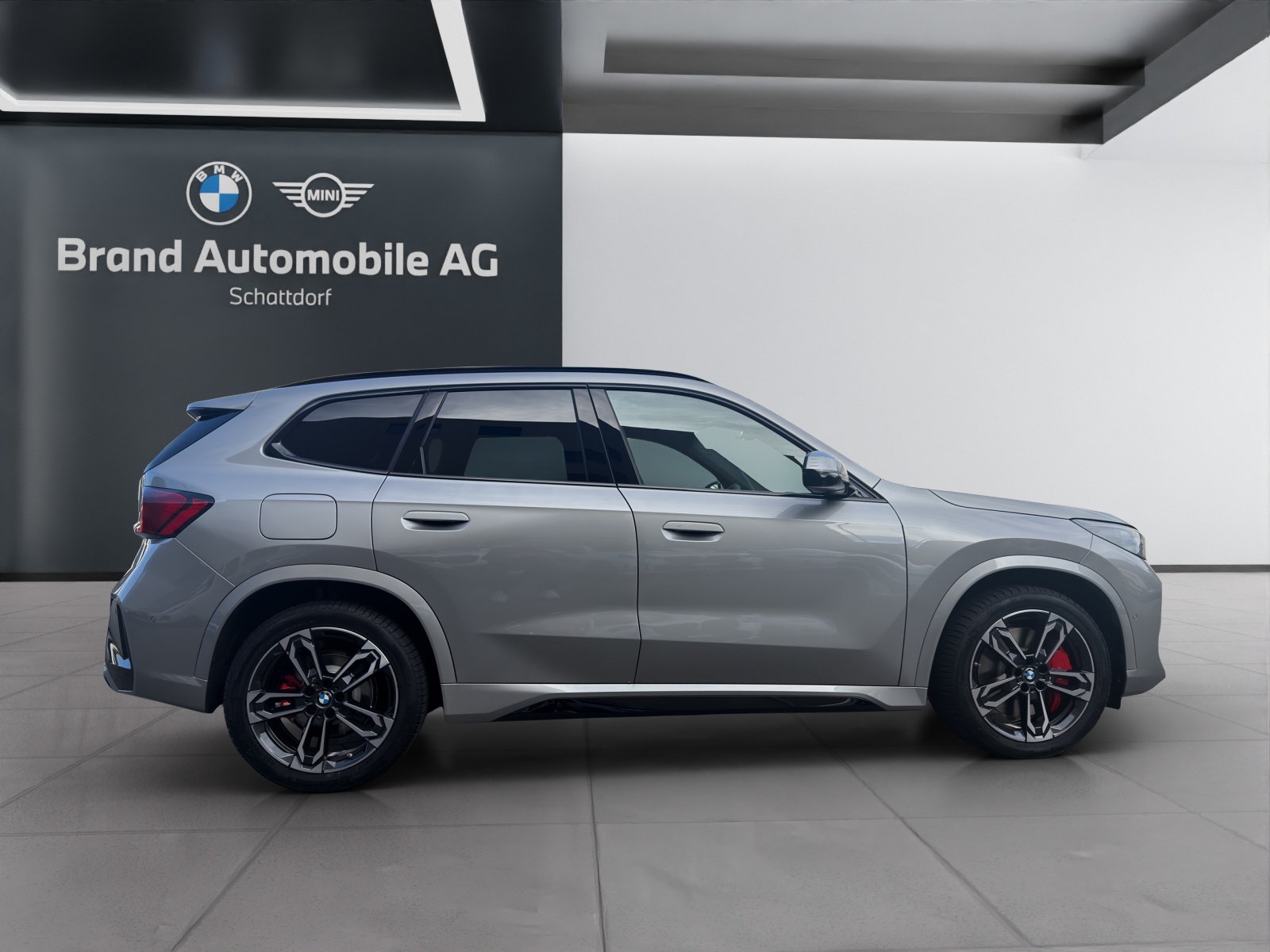 BMW X1 23i xDrive-image-5