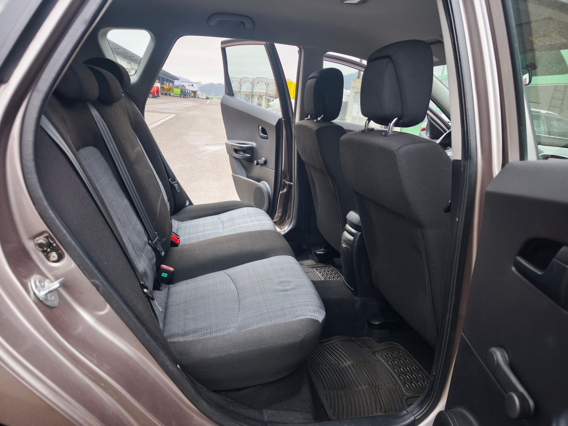 KIA CEED-image-7