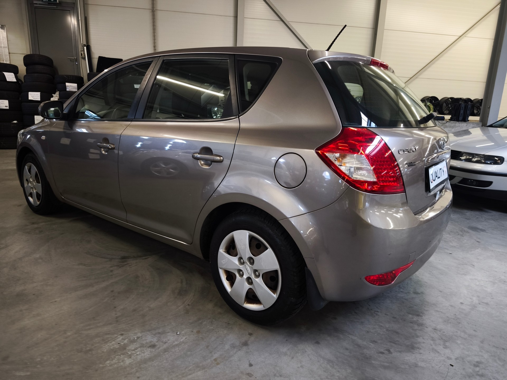 KIA CEED-image-4