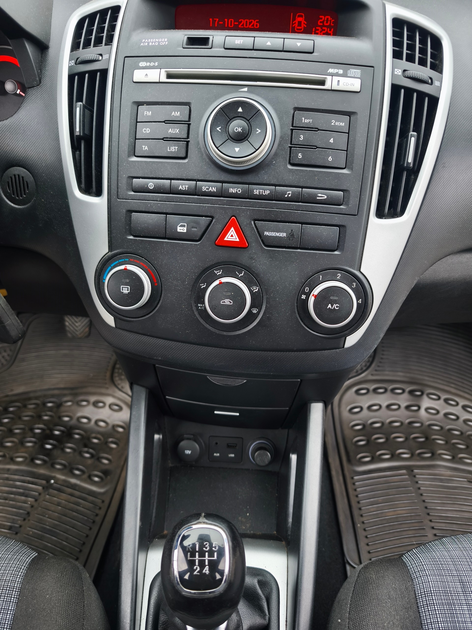 KIA CEED-image-9